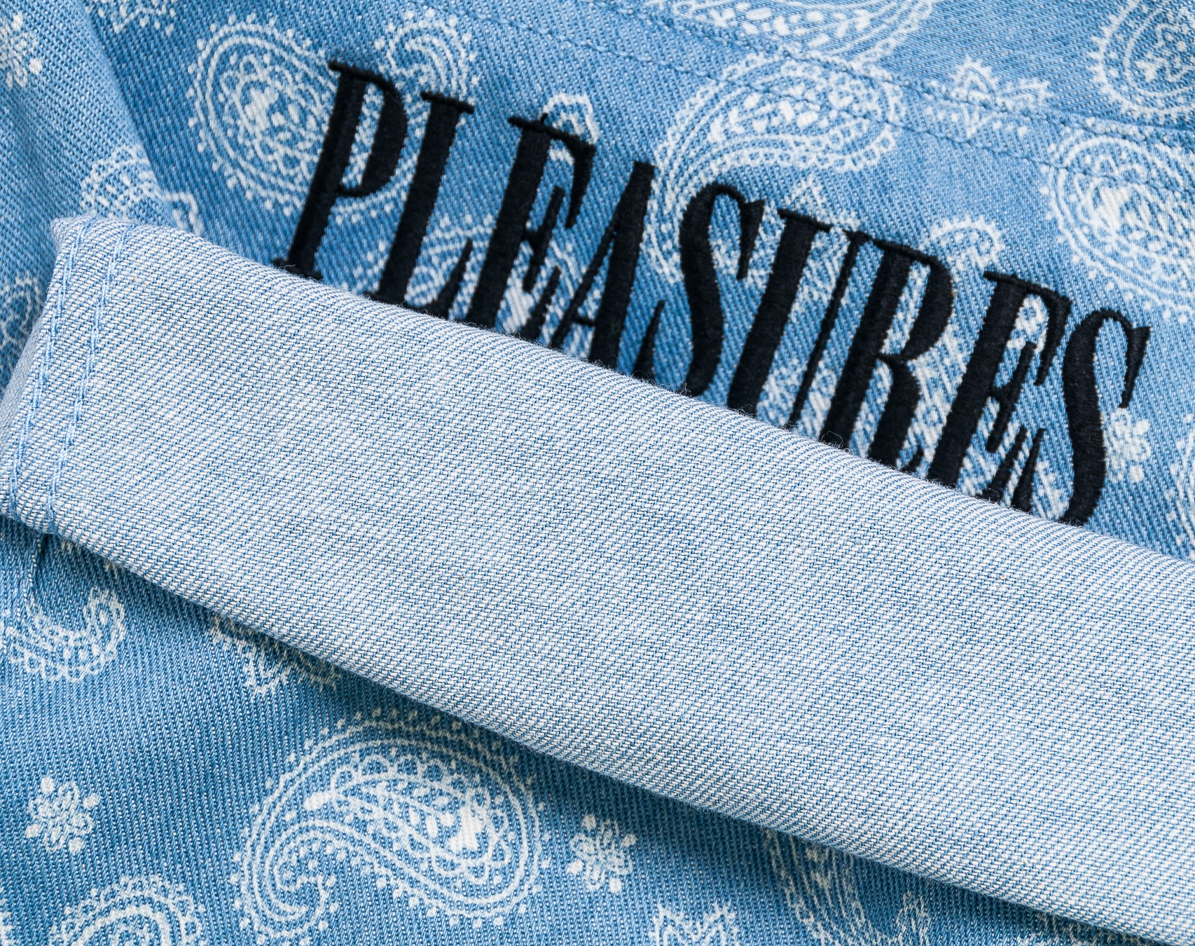 Kalhoty Pleasures Paisley Denim Pant Washed Denim