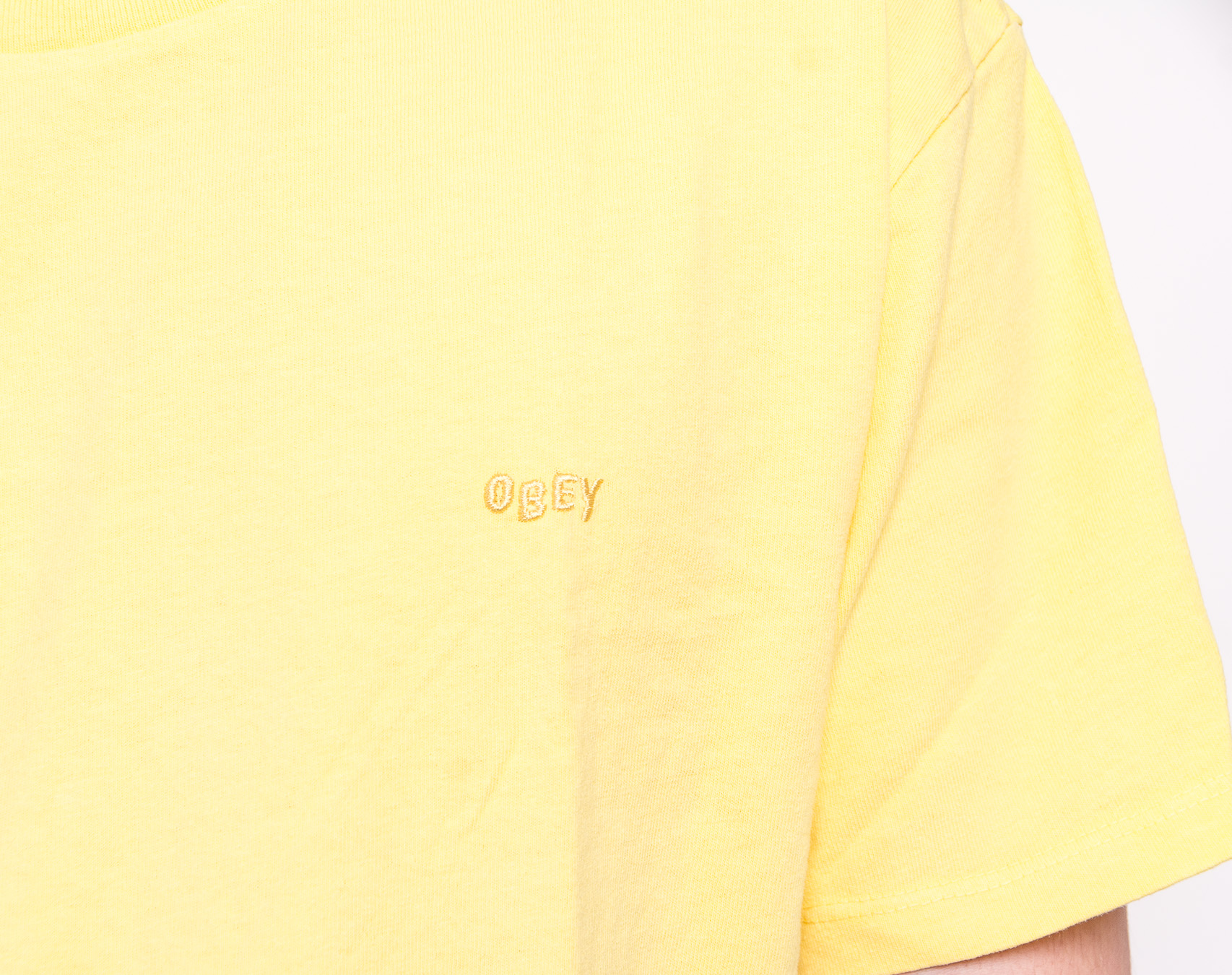 Triko OBEY Jumble II Pigment Tee Dusty Aspen Gold 131080240-APG
