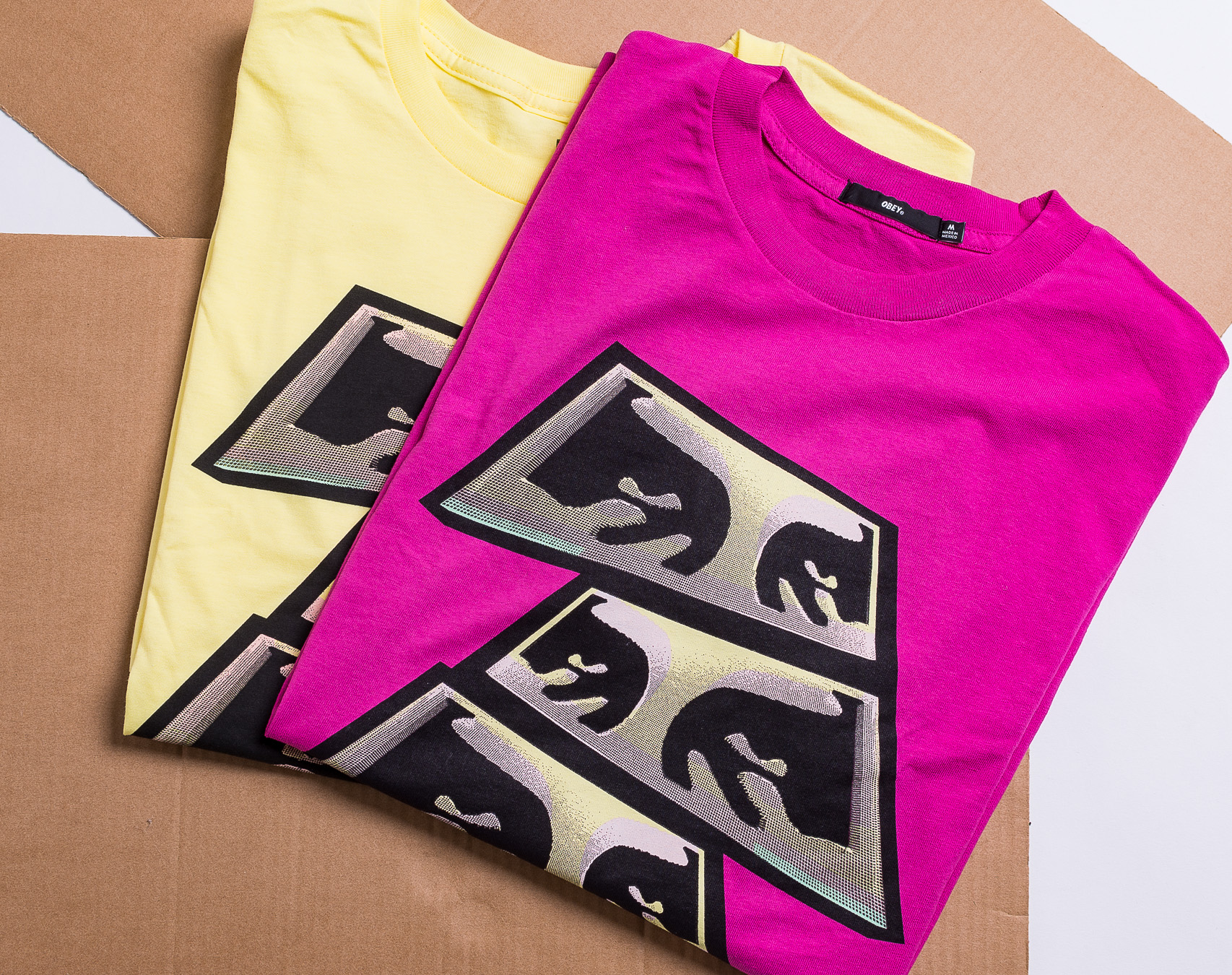Triko OBEY Pyramid Eyes 165361899-LEM