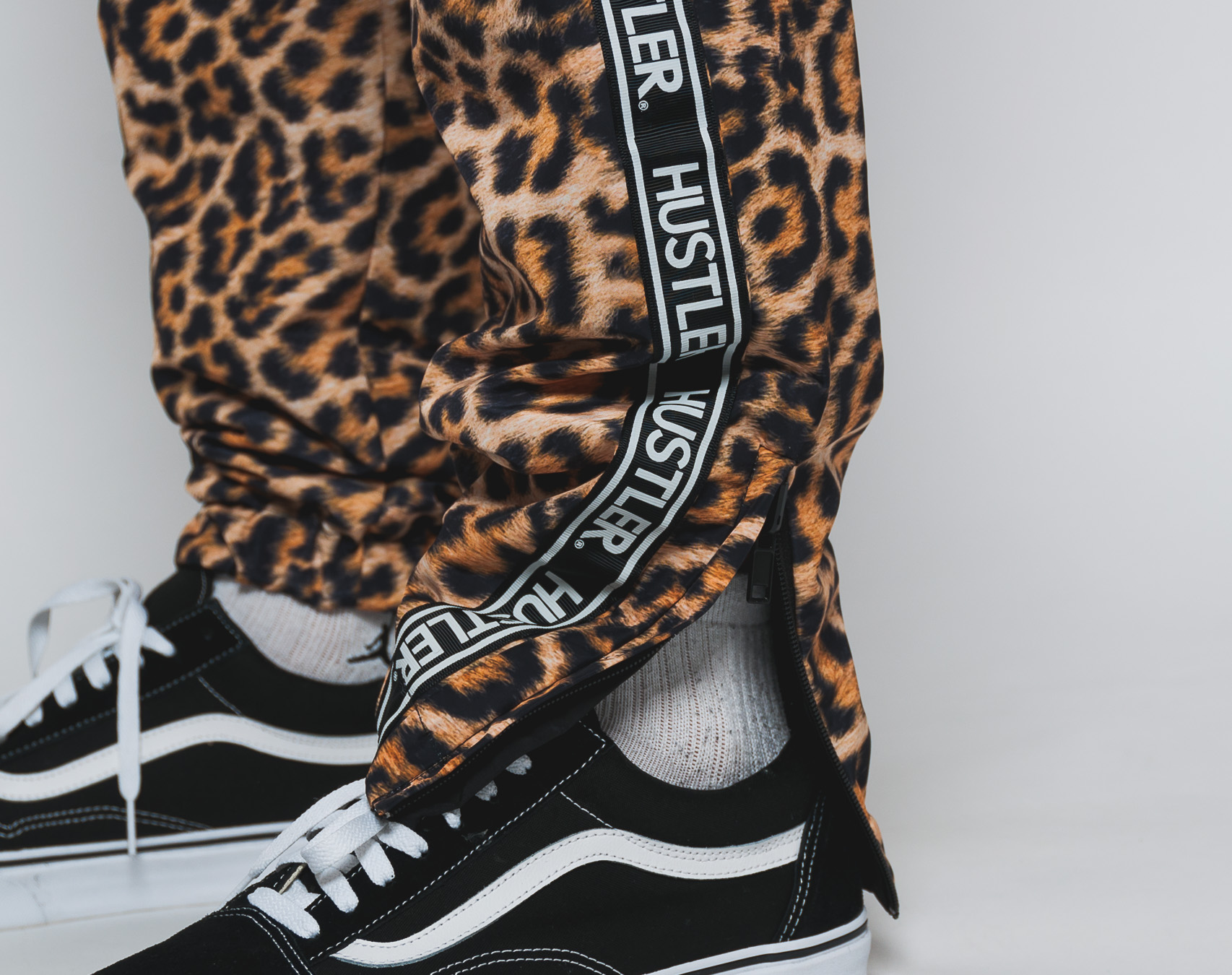 Oboustranné Kalhoty 40s & Shorties Hooligan Track Pants Black/Leopard