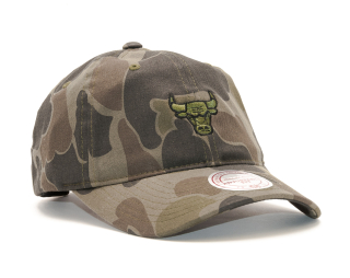 Kšiltovka Mitchell & Ness Camo Slouch Chicago Bulls Green Camo Strapback