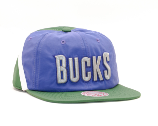 Kšiltovka Mitchell & Ness Milwaukee Bucks Anorak Purple/Green Snapback