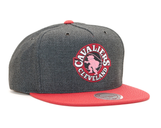 Kšiltovka Mitchell & Ness Cleveland Cavaliers Hardwood Classic Woven Reflective Charcoal/Red Snapback