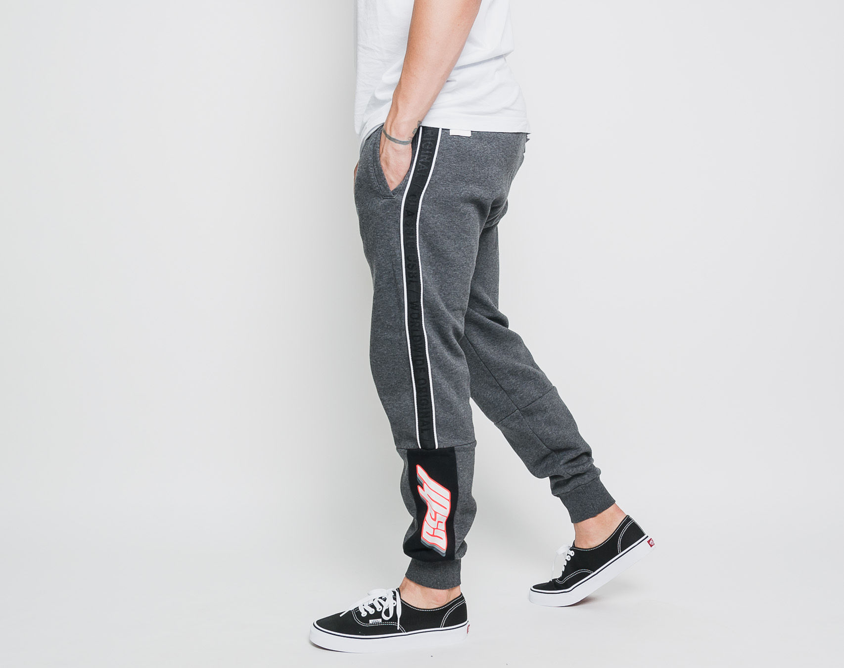 Tepláky Cayler & Sons CSBL Shifter Sweatpants Charcoal/Lazerred