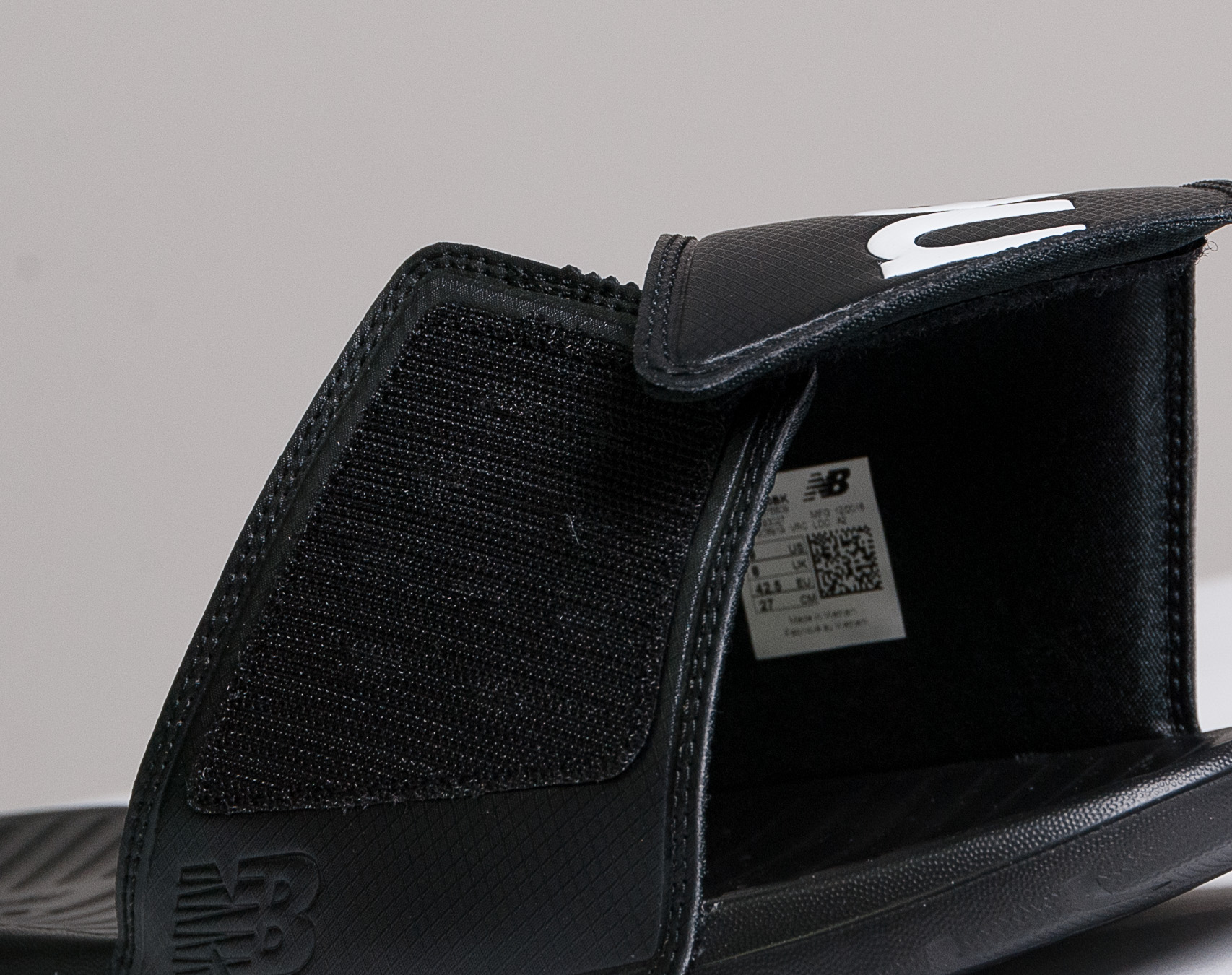 Pantofle pánské New Balance SDL230BK Black/White
