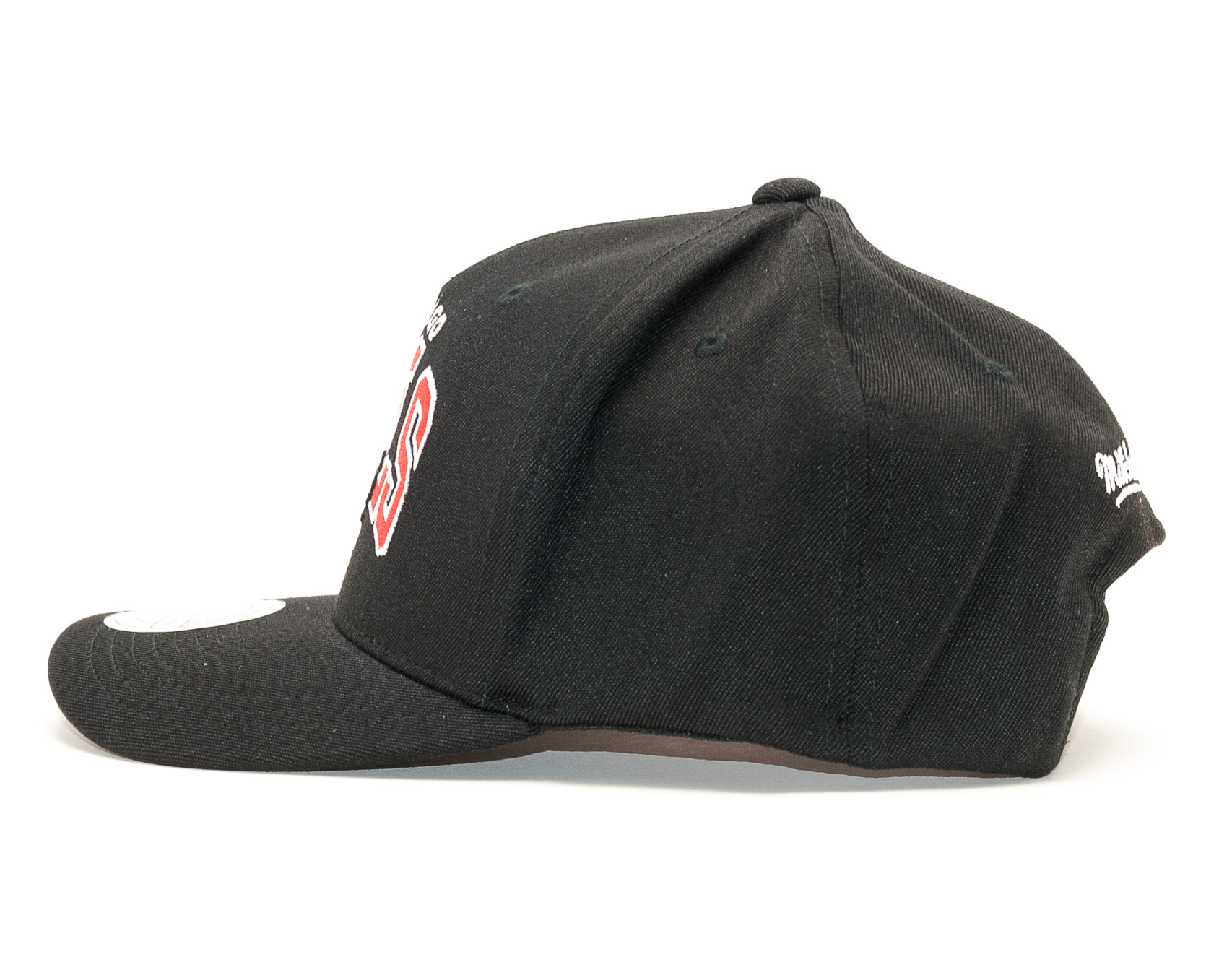 Kšiltovka Mitchell & Ness NBA Team Arch Pinch Panel 110 Chicago Bulls Black Snapback