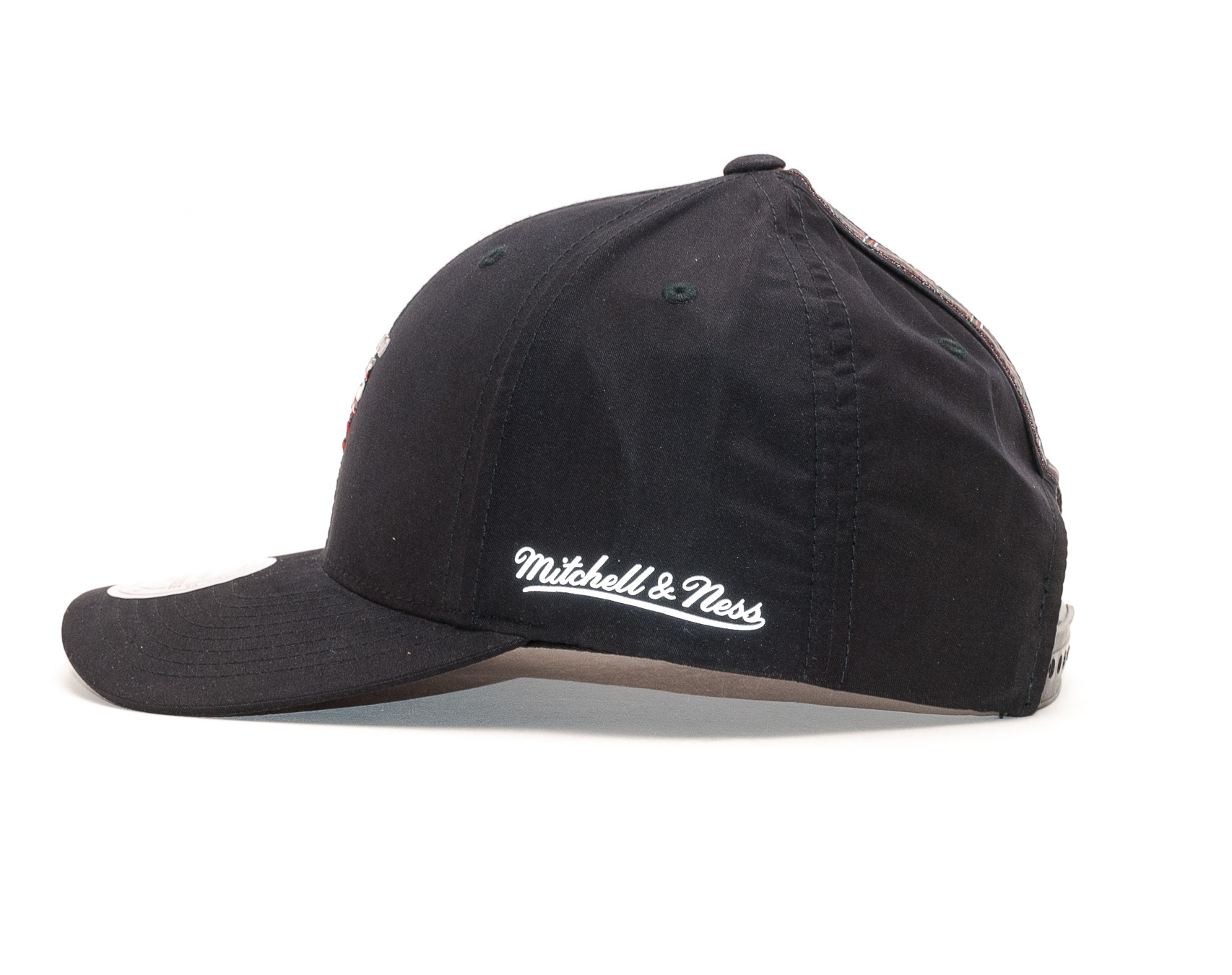 Kšiltovka Mitchell & Ness Chicago Bulls Taped Black Snapback