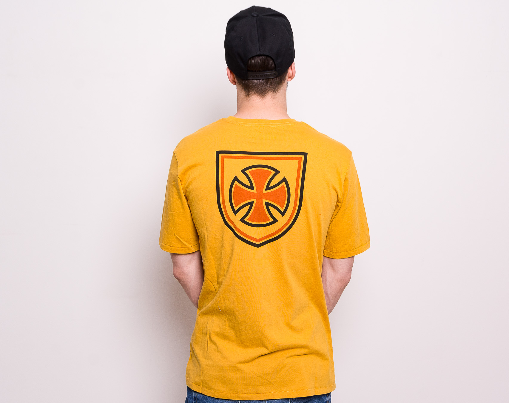 Triko BRIXTON Brixton x Independent Hedge Print Yellow 06986