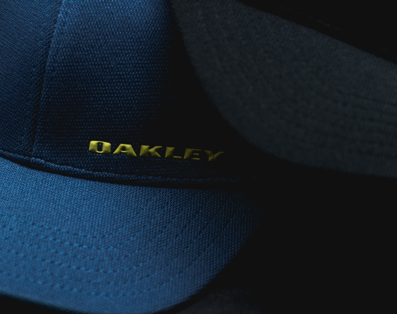 Kšiltovka Oakley Silicon Bark Trucker 4.0 Black