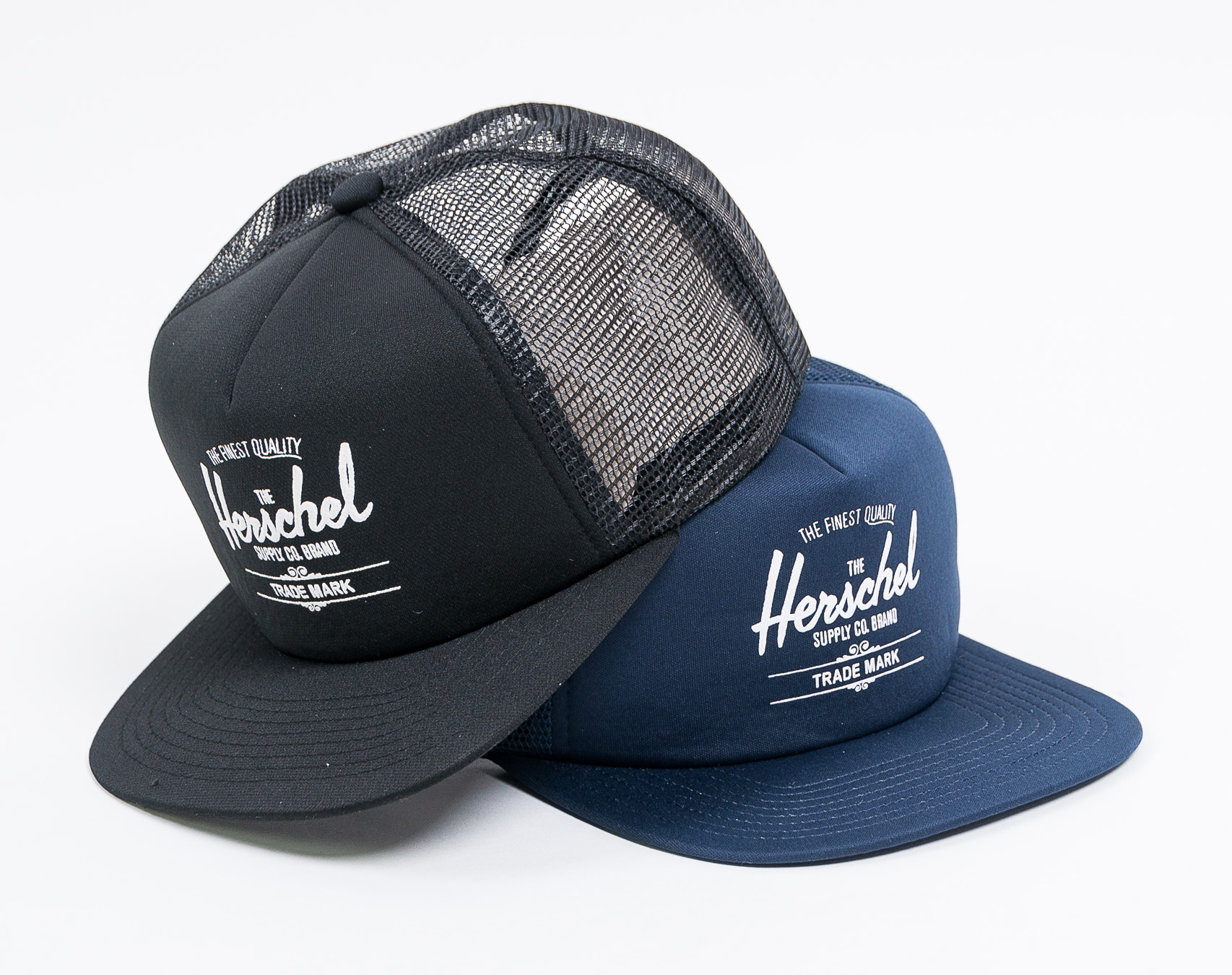 Kšiltovka Herschel Supply Whaler Mesh Polyester Black Snapback