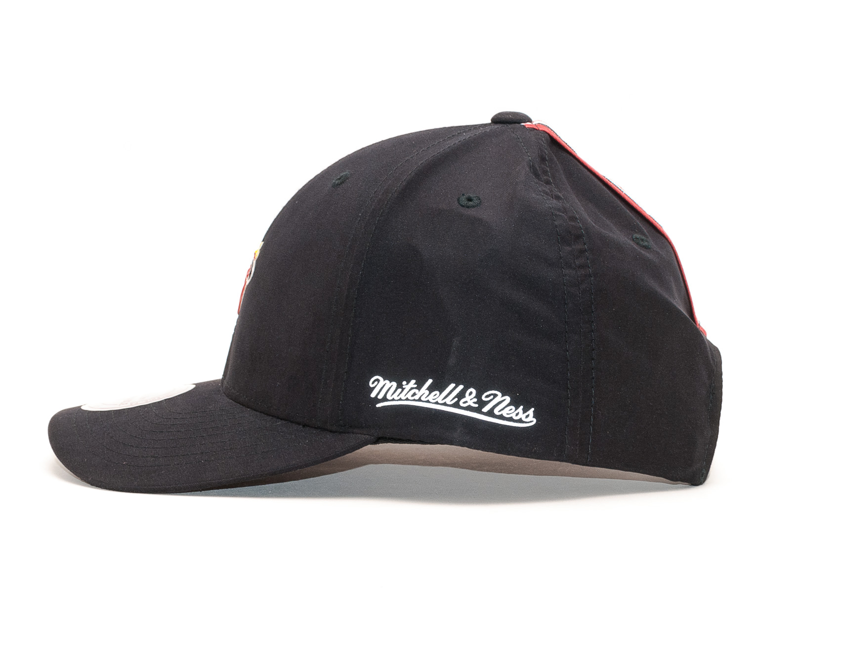 Kšiltovka Mitchell & Ness Miami Heat Hardwood Classic Taped Black Snapback