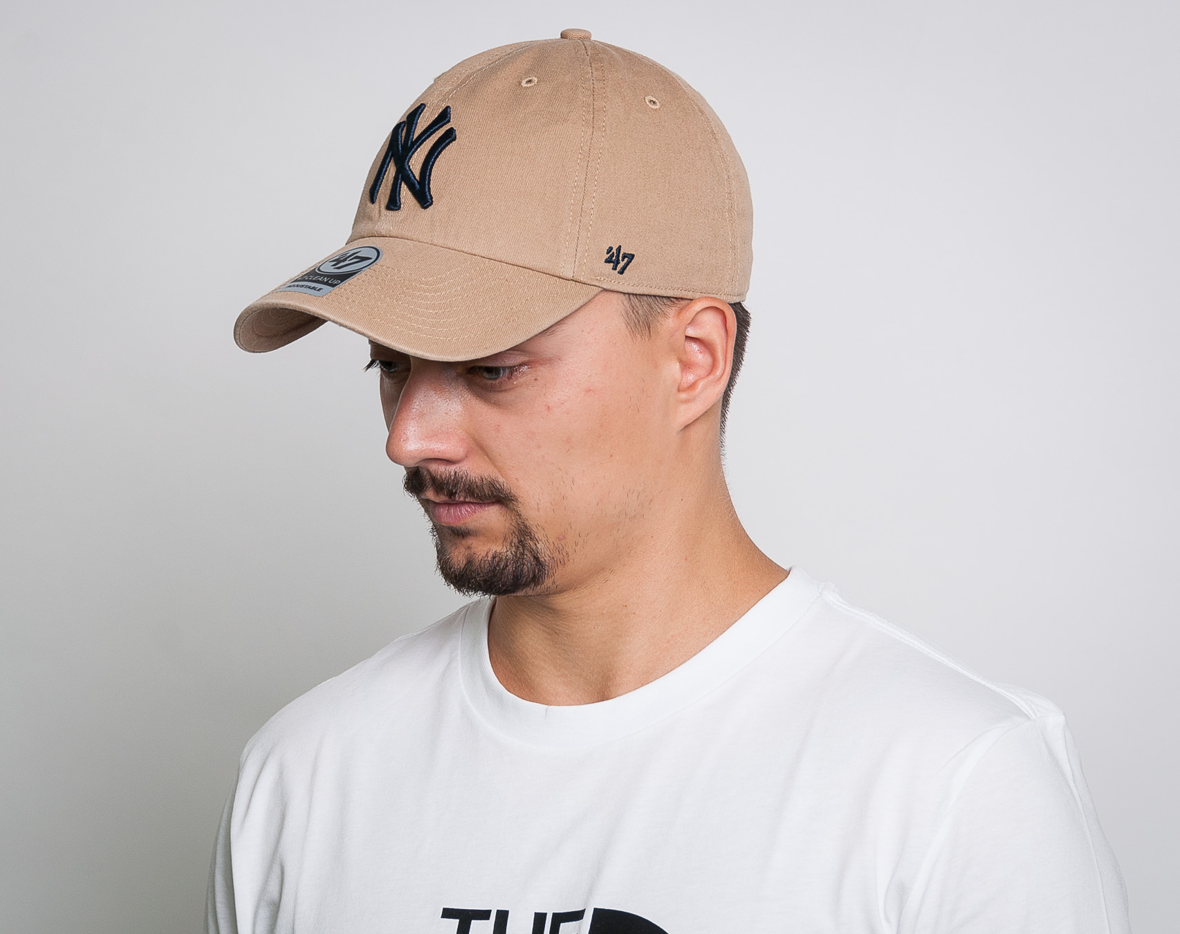 Kšiltovka 47 Brand New York Yankees Clean Up Khaki Strapback