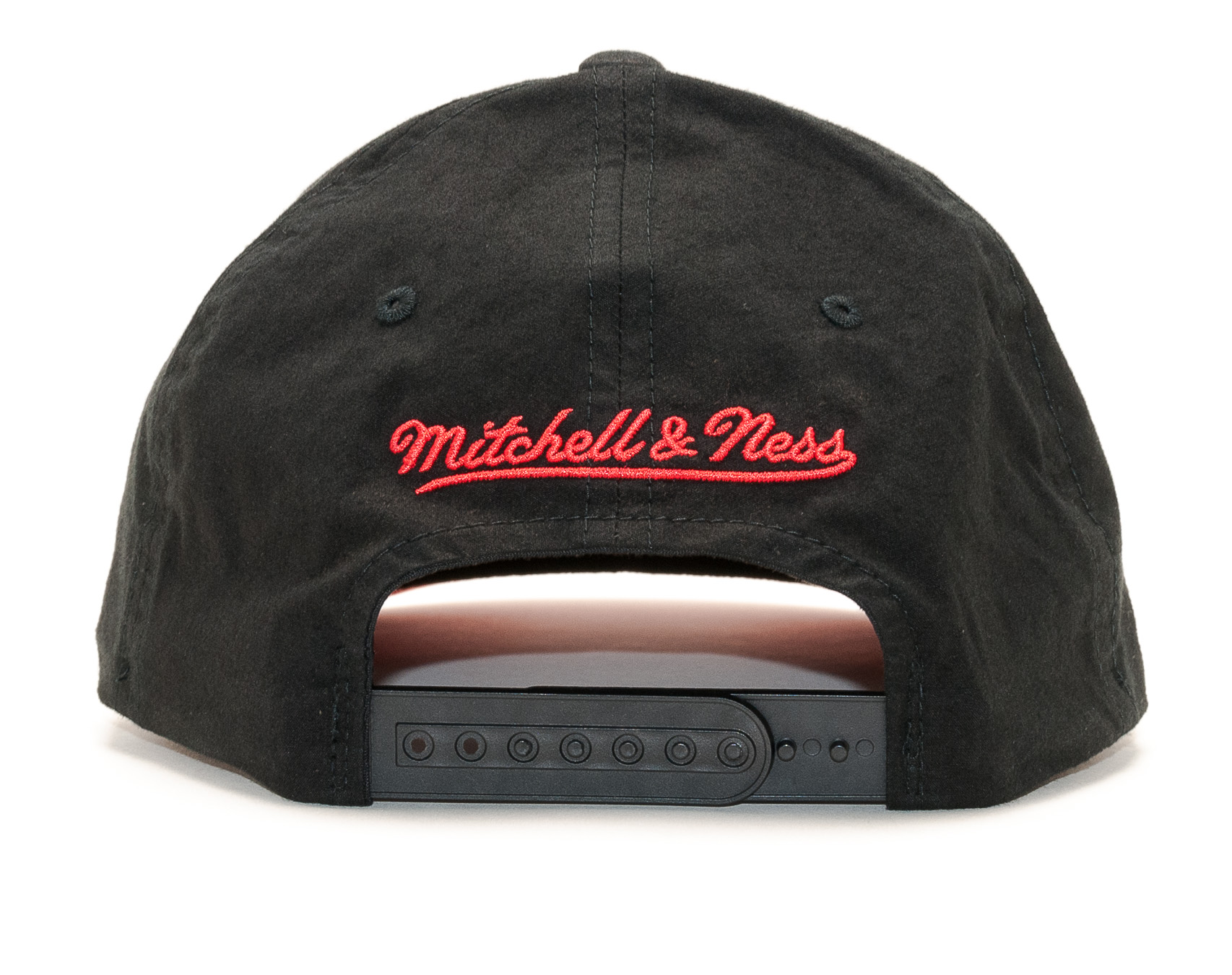 Kšiltovka Mitchell & Ness NBA Biowashed Zig Zag 110 SB Toronto Raptors Black Snapback