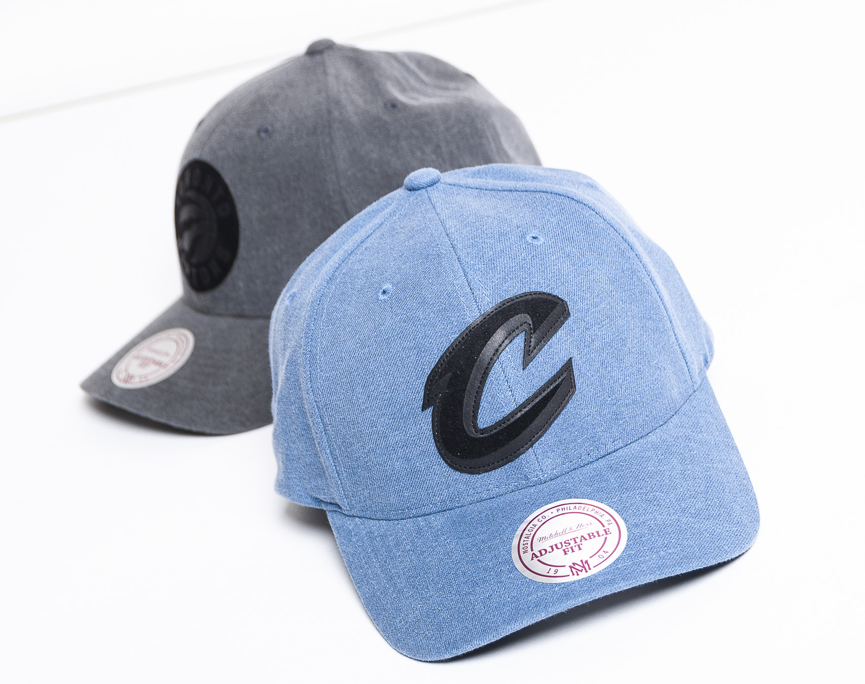Kšiltovka Mitchell & Ness Cleveland Cavaliers 298 Erode Navy Snapback
