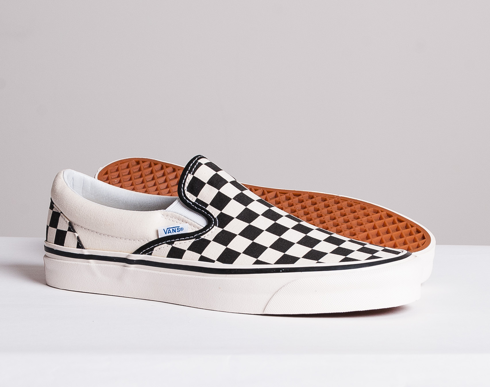 Boty VANS Classic Slip-On 9 Anaheim Factory Checkerboard White/Black 3JEXPU1