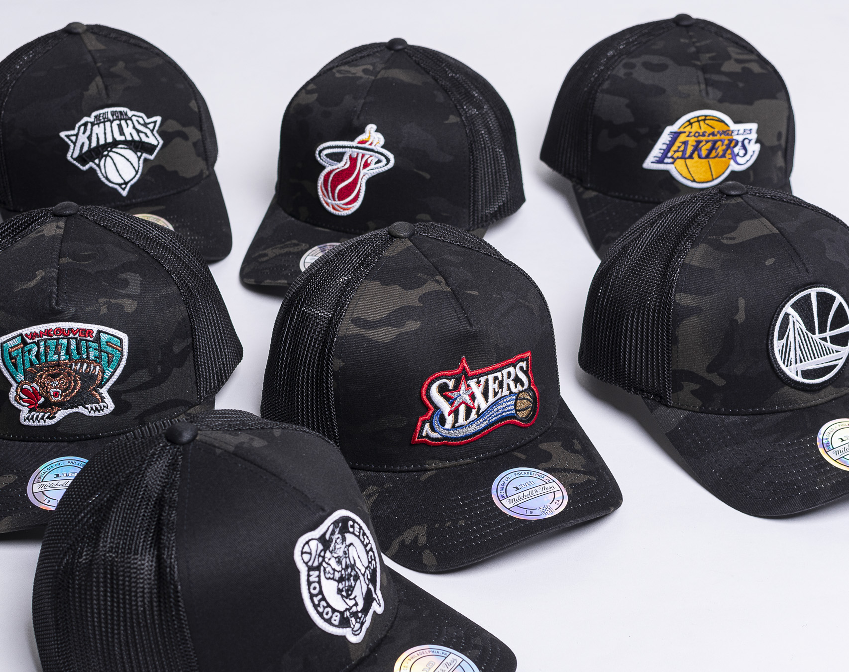 Kšiltovka Mitchell & Ness Philadelphia 76ers Multicam 293 Snapback