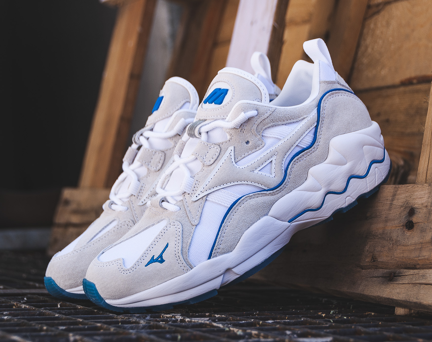 Boty Mizuno Wave Rider 1 PREMIUM White/White/Brilliant Blue OP181007593