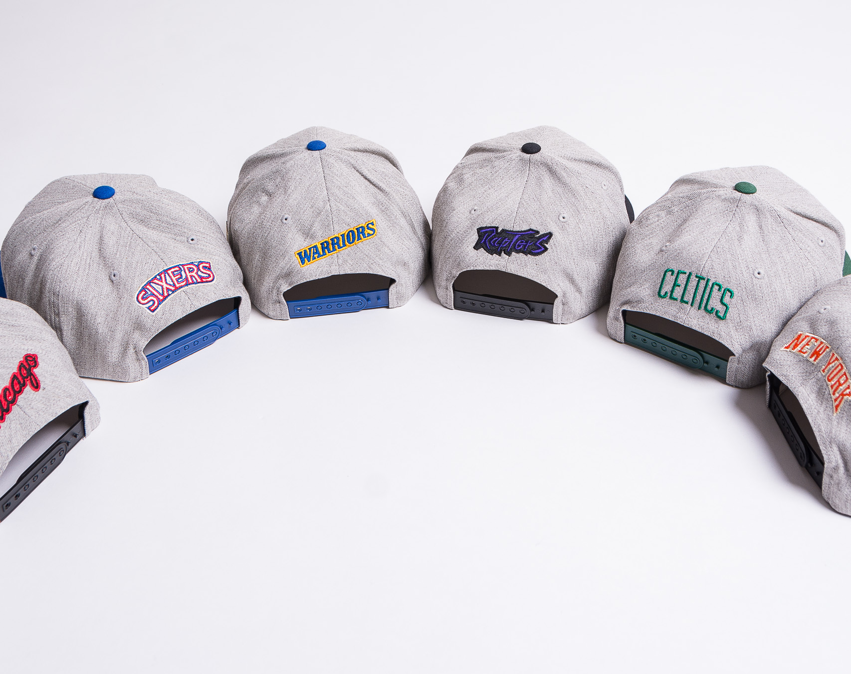 Kšiltovka Mitchell & Ness Chicago Bulls Hometown Snapback