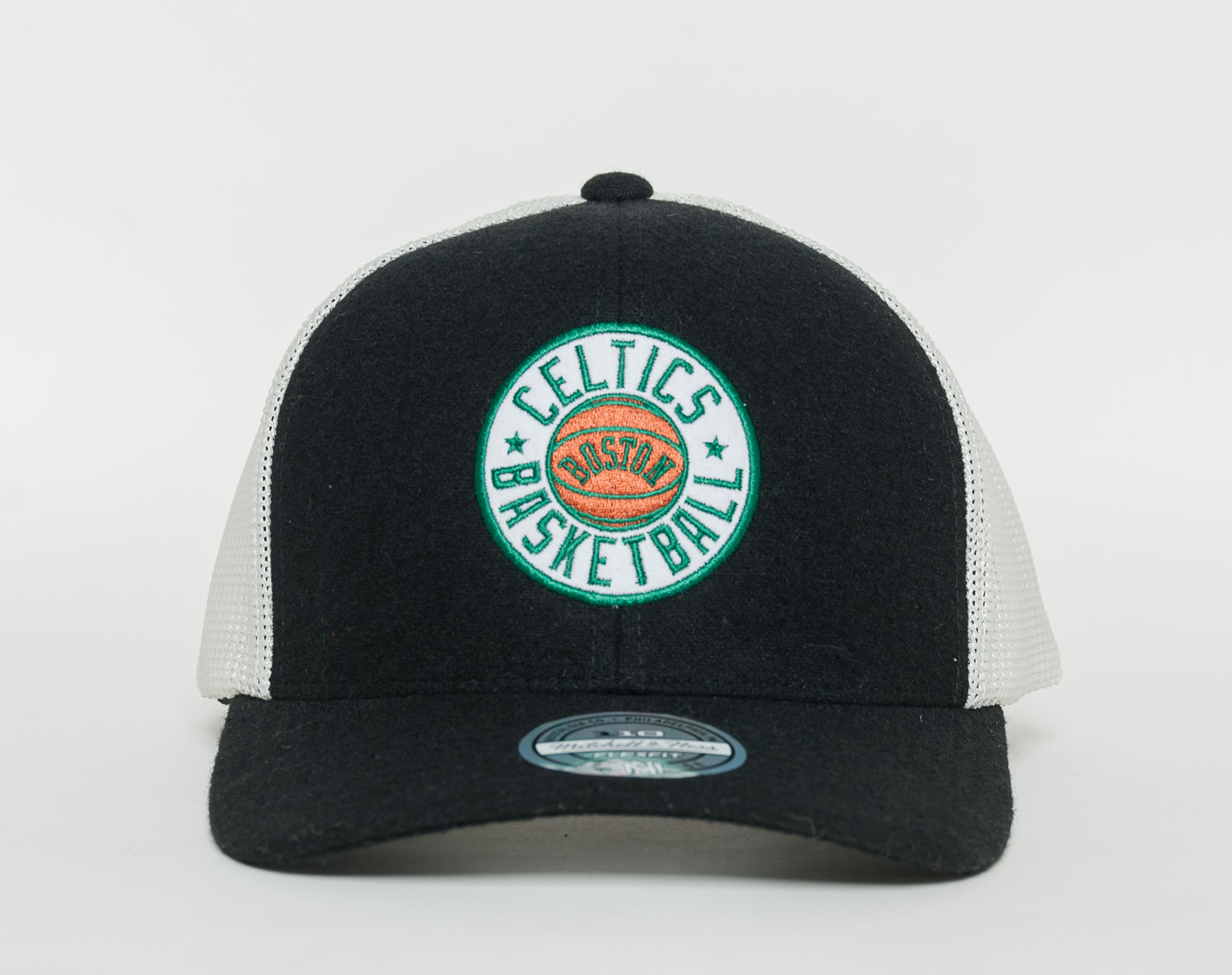 Kšiltovka Mitchell & Ness Patch 110 SB Boston Celtics Black/White Snapback
