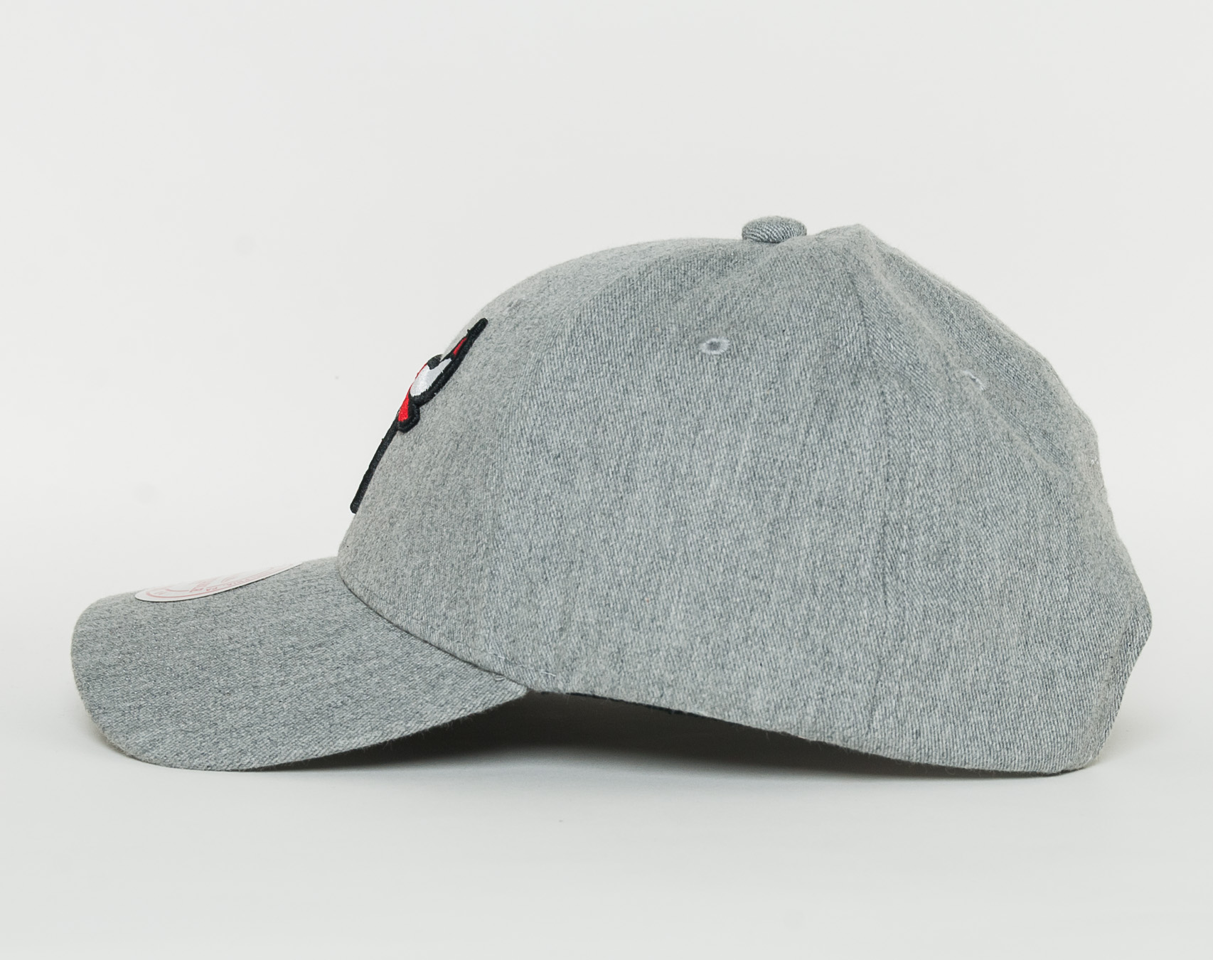 Kšiltovka Mitchell & Ness Team Logo Low Pro Chicago Bulls Grey Snapback