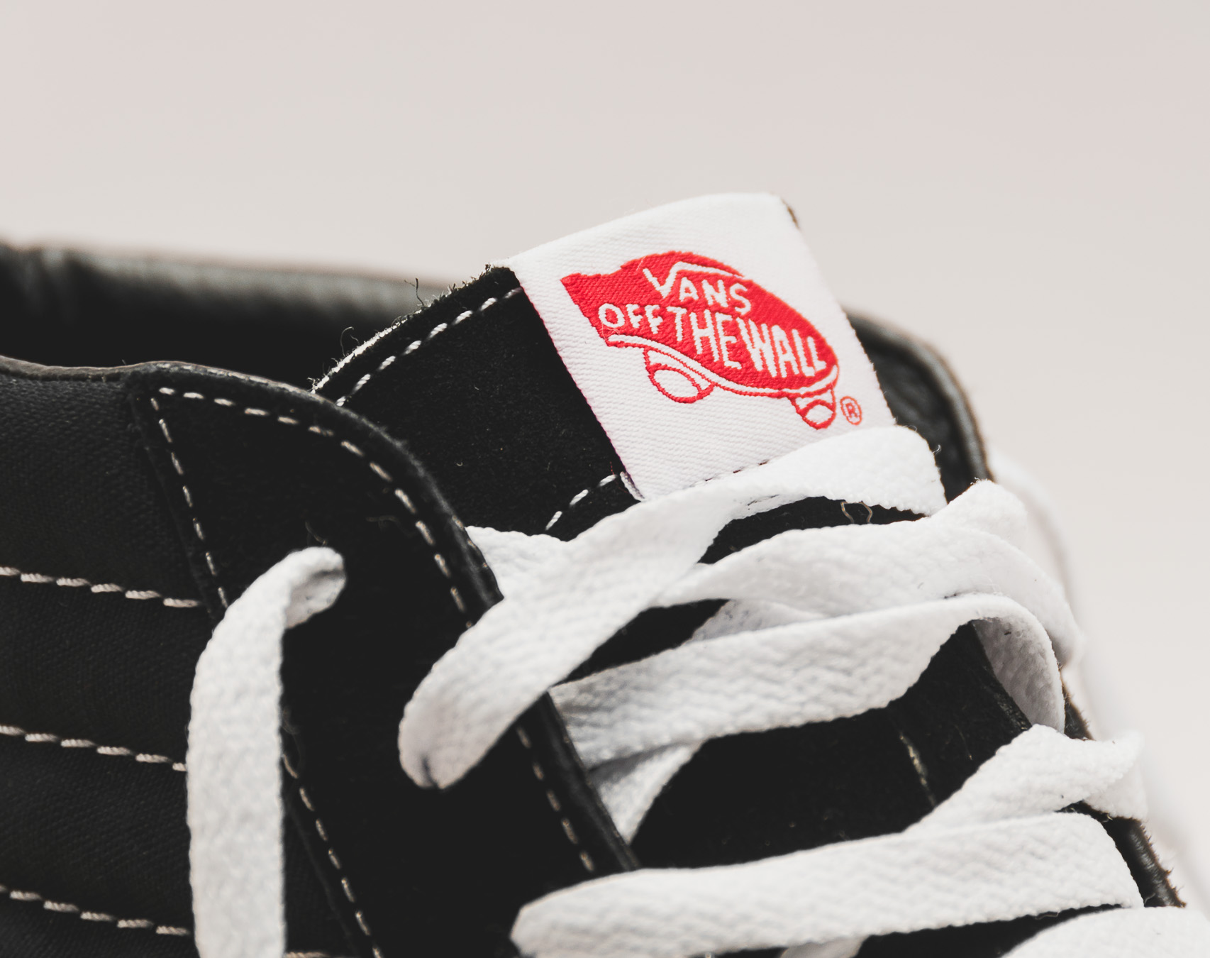 Boty VANS SK8-Hi Black/Black/White VD5IB8C