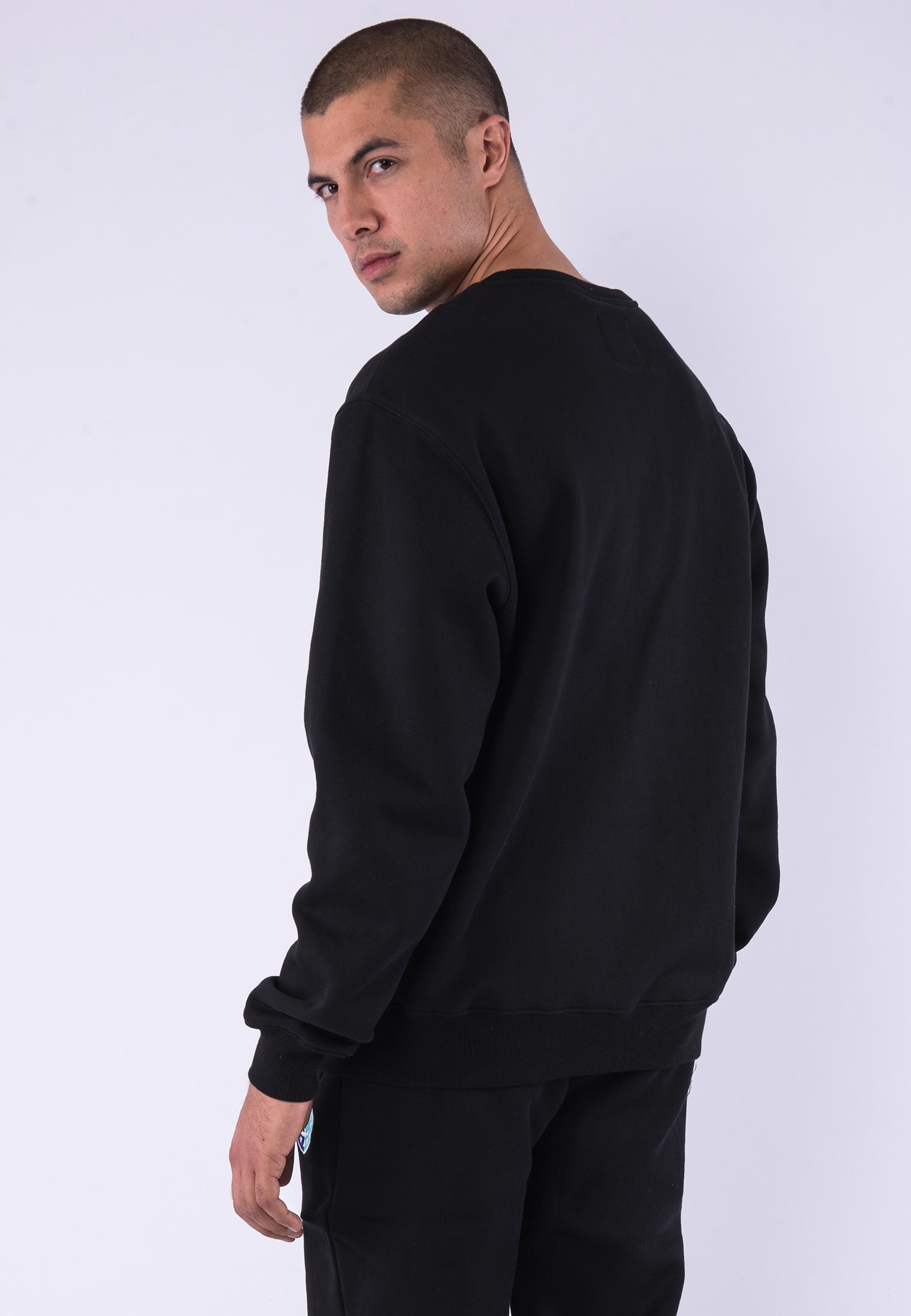 Mikina Cayler & Sons Insignia Semi Box Crewneck Black/Purple