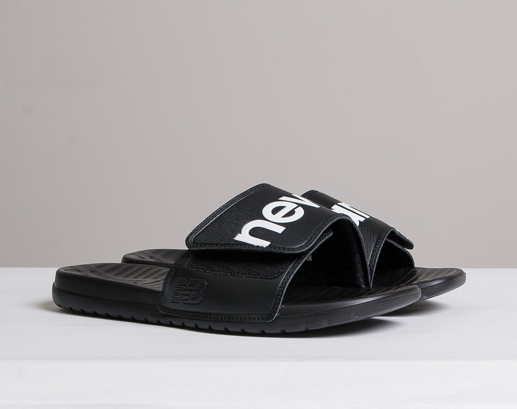 Pantofle pánské New Balance SDL230BK Black/White