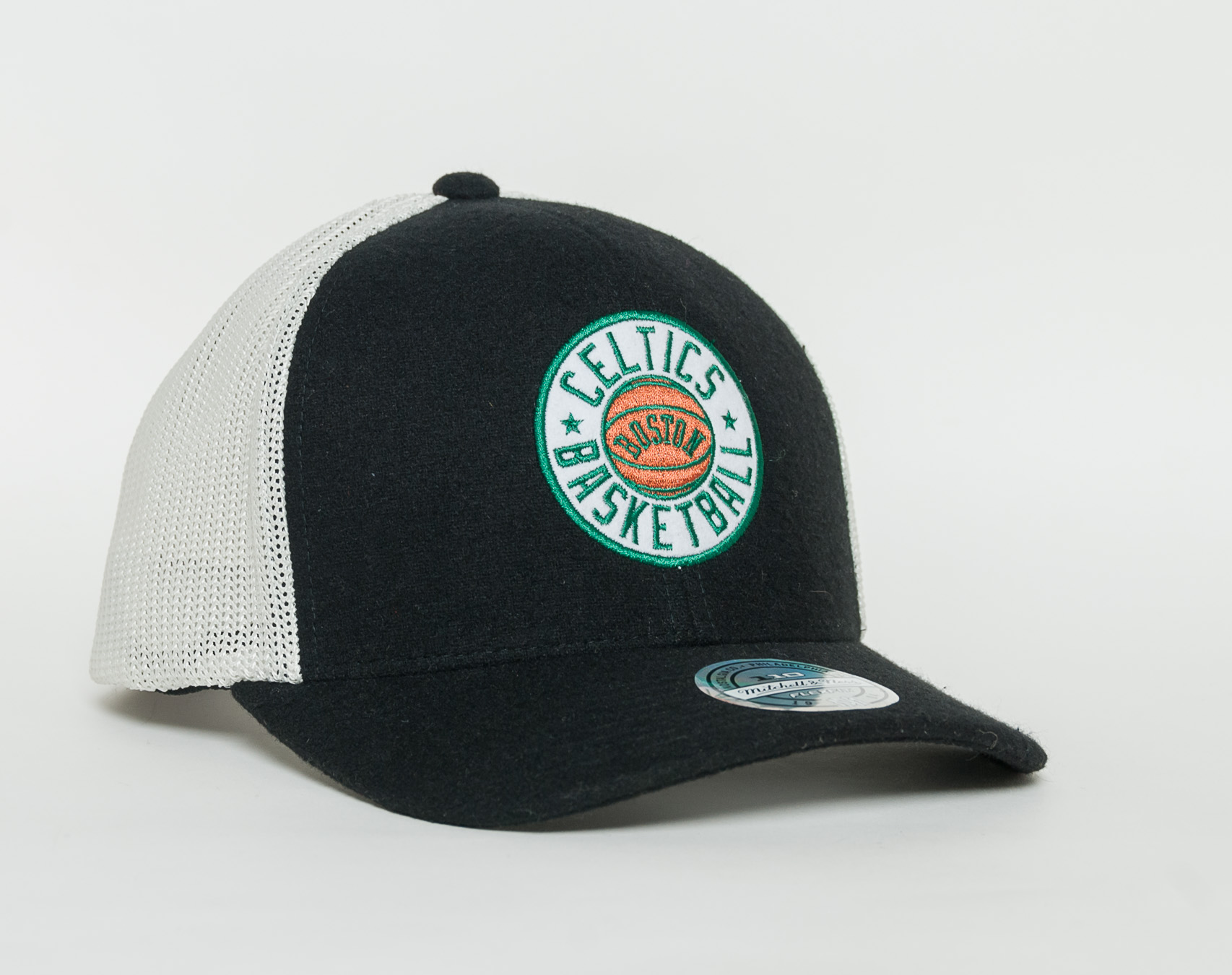 Kšiltovka Mitchell & Ness Patch 110 SB Boston Celtics Black/White Snapback