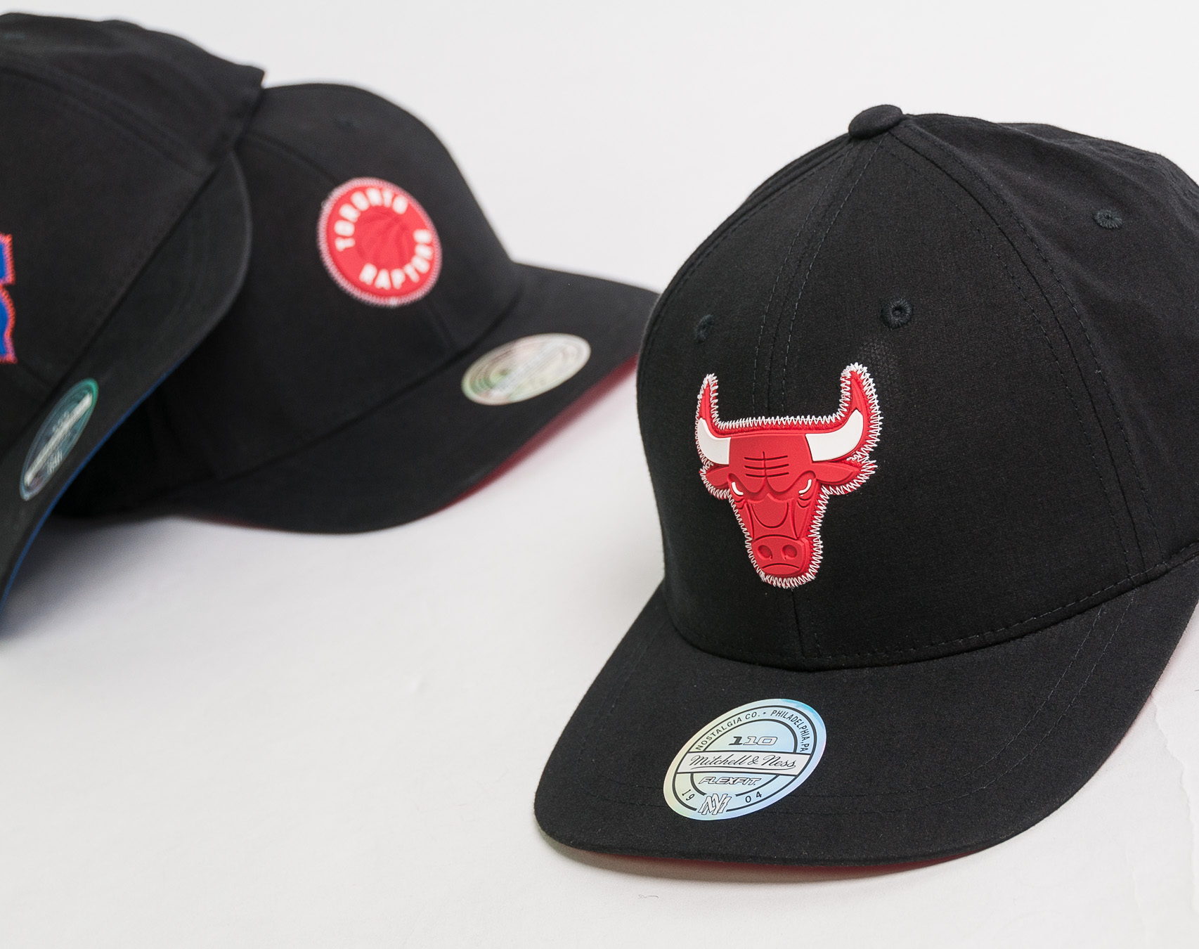 Kšiltovka Mitchell & Ness NBA Biowashed Zig Zag 110 SB Chicago Bulls Black Snapback