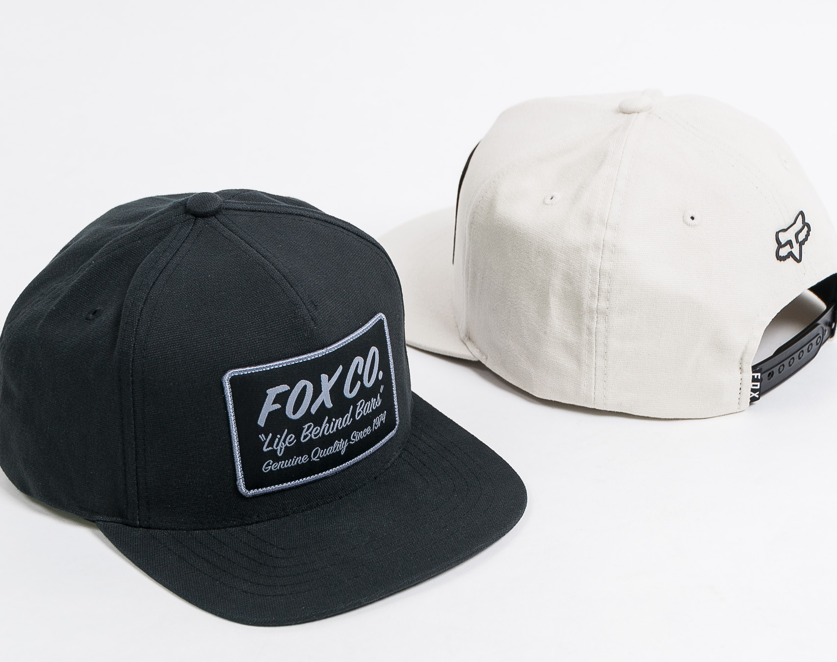 Kšiltovka FOX Resin Black Snapback