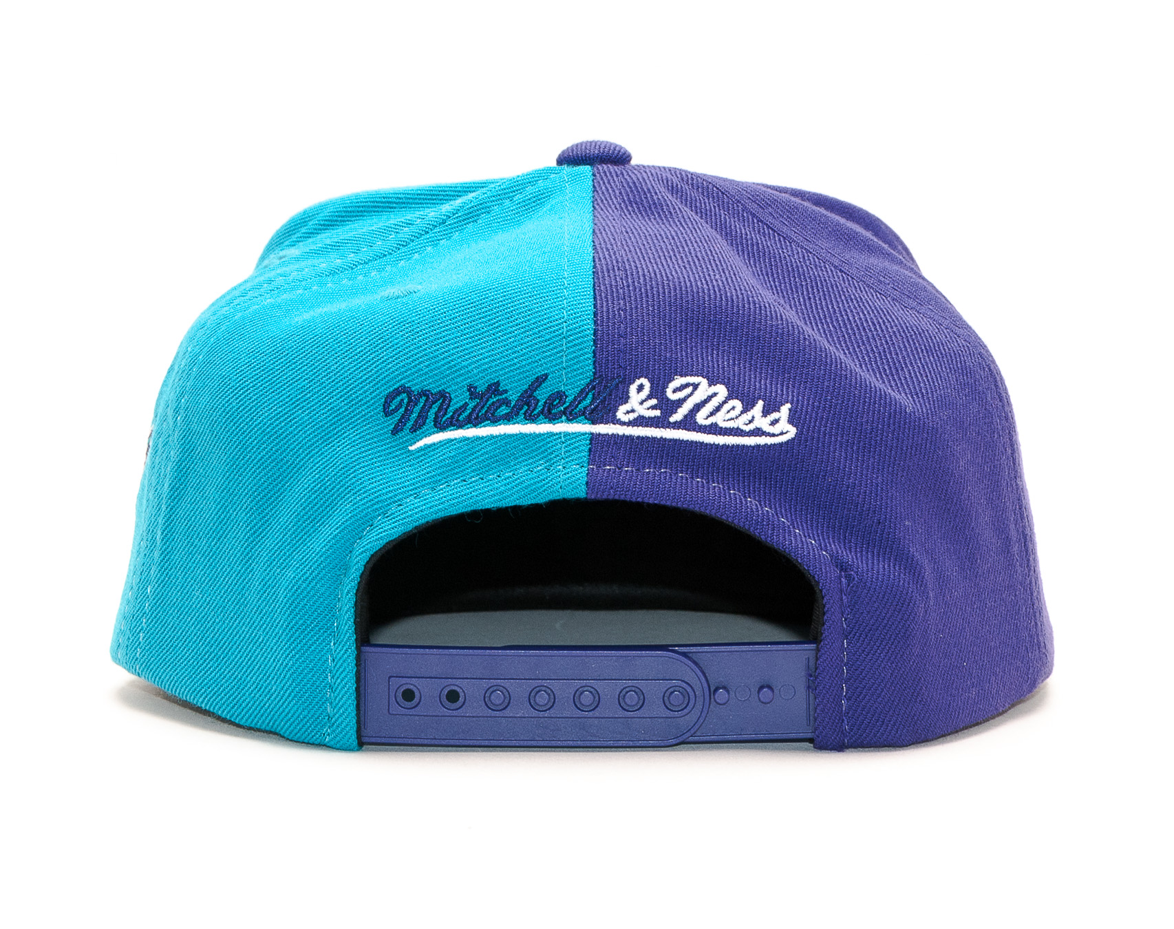 Kšiltovka Mitchell & Ness Charlotte Hornets Shark Tooth Purple/Blue Snapback