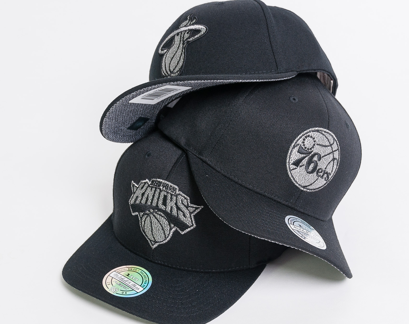 Kšiltovka Mitchell & Ness Melange Logo New York Knicks Black Snapback