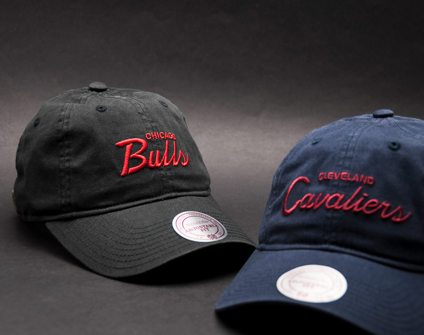 Kšiltovka Mitchell & Ness Special Script Chicago Bulls Black Strapback