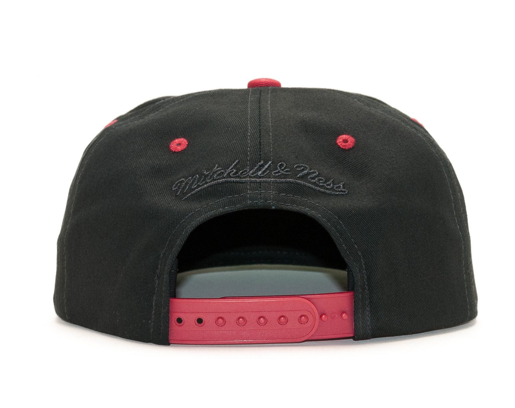 Kšiltovka Mitchell & Ness Horizon Cleveland Cavaliers Black/Burgundy Snapback