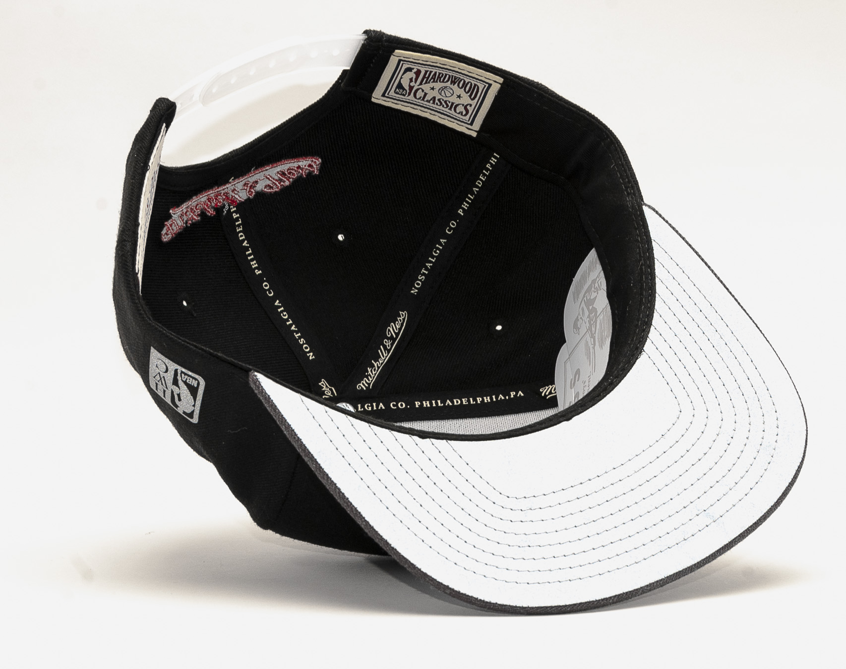 Kšiltovka Mitchell & Ness New York Knicks 305 Reflective Duo Snapback