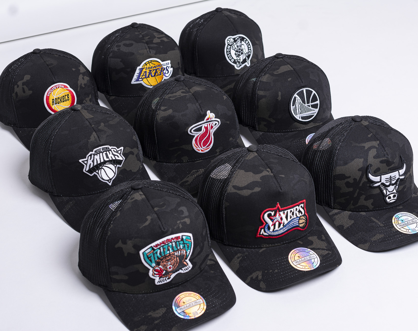 Kšiltovka Mitchell & Ness Philadelphia 76ers Multicam 293 Snapback