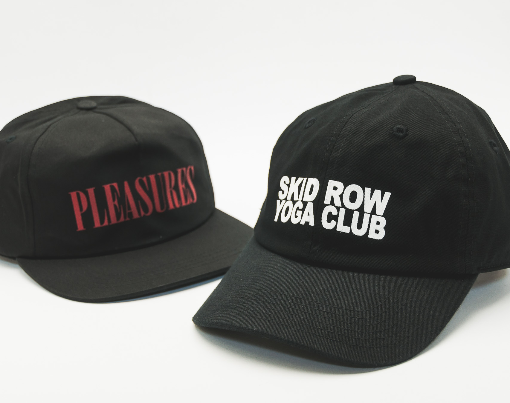 Kšiltovka Pleasures Logo Black Snapback