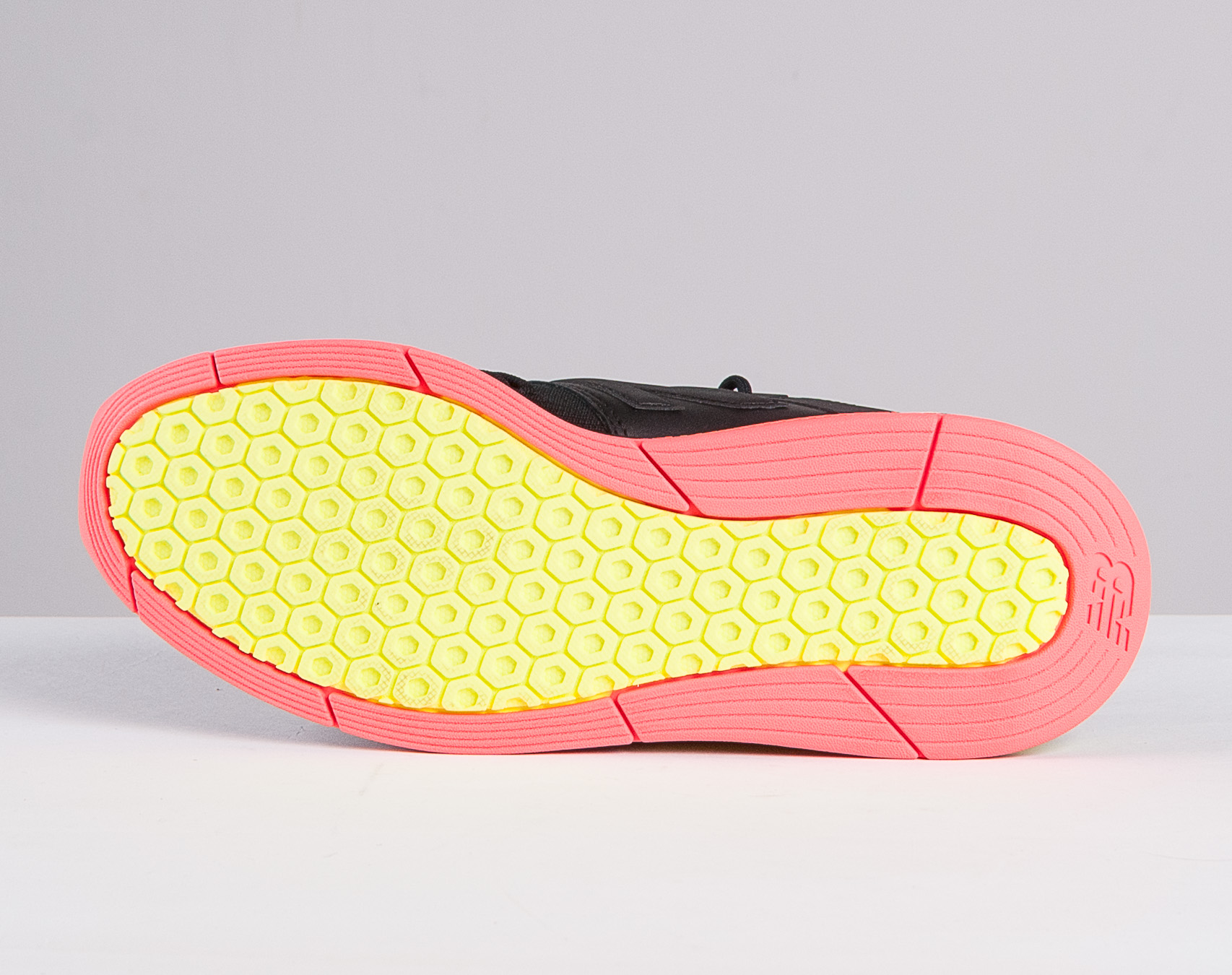 Boty New Balance MS247TT Black/Yellow/Pink