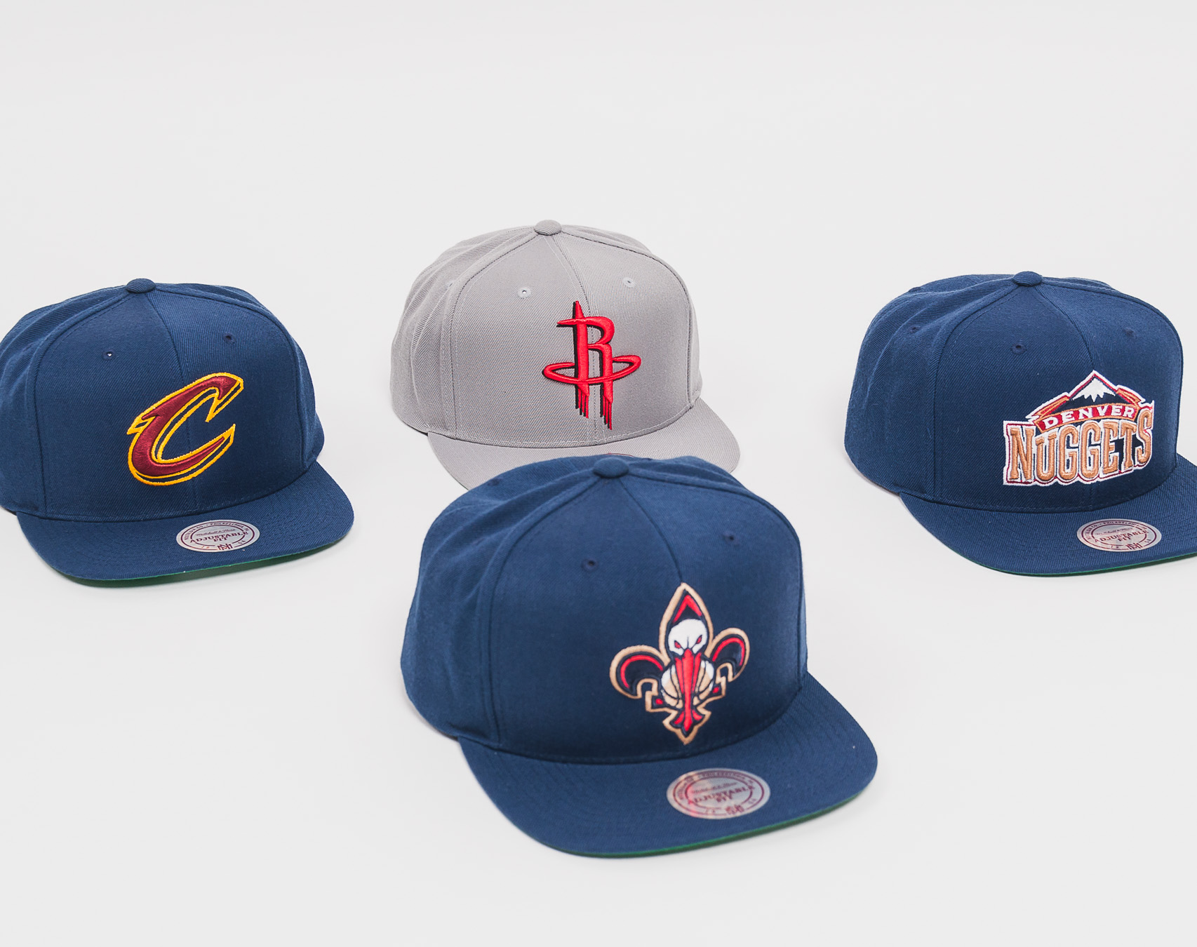 Kšiltovka Mitchell & Ness Solid Team Colour New Orleans Pelicans Navy Snapback