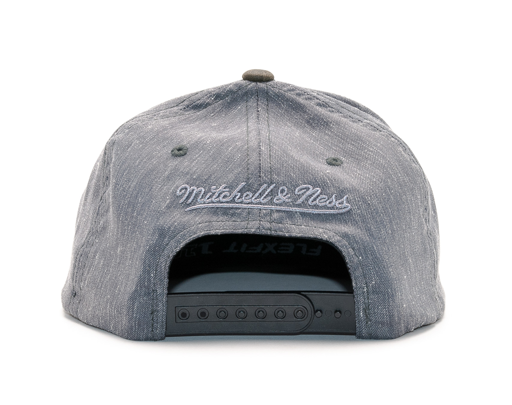 Kšiltovka Mitchell & Ness Trench 110 SB Cleveland Cavaliers Charcoal/Camo Snapback