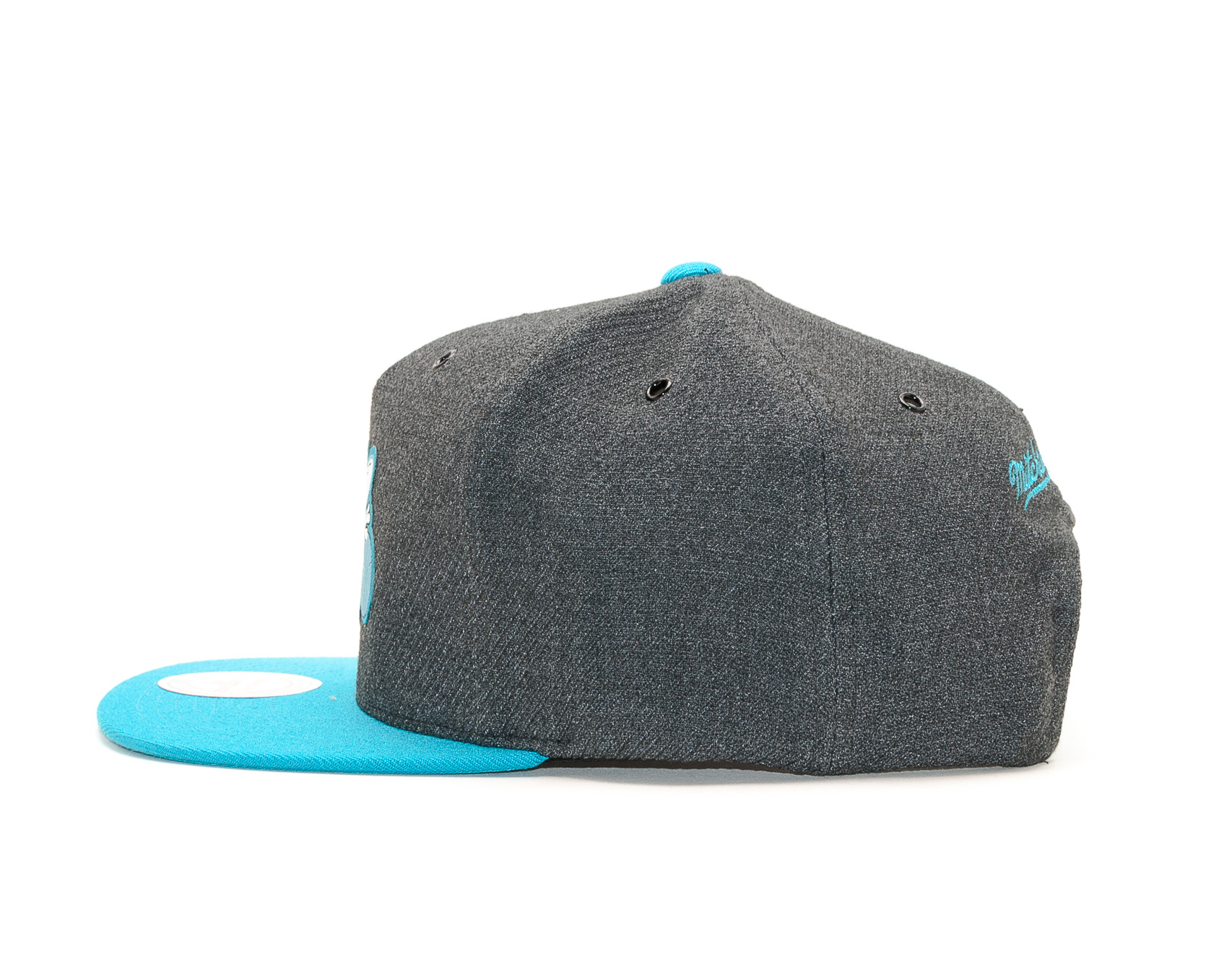 Kšiltovka Mitchell & Ness Charlotte Hornets Hardwood Classic Woven Reflective Charcoal/Teal Snapback