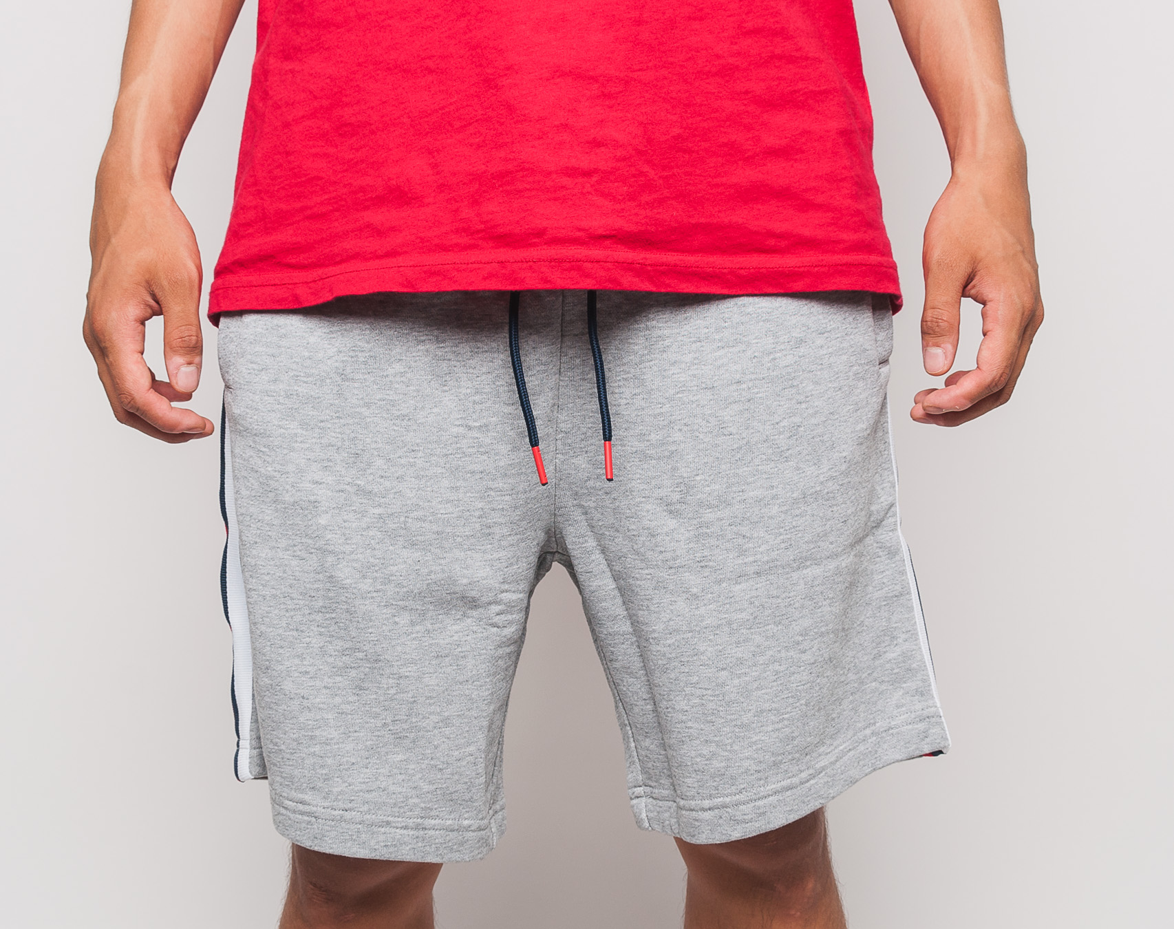 Kraťasy Cayler & Sons White Label Taped Sweatshorts Heather Grey/Multicolor