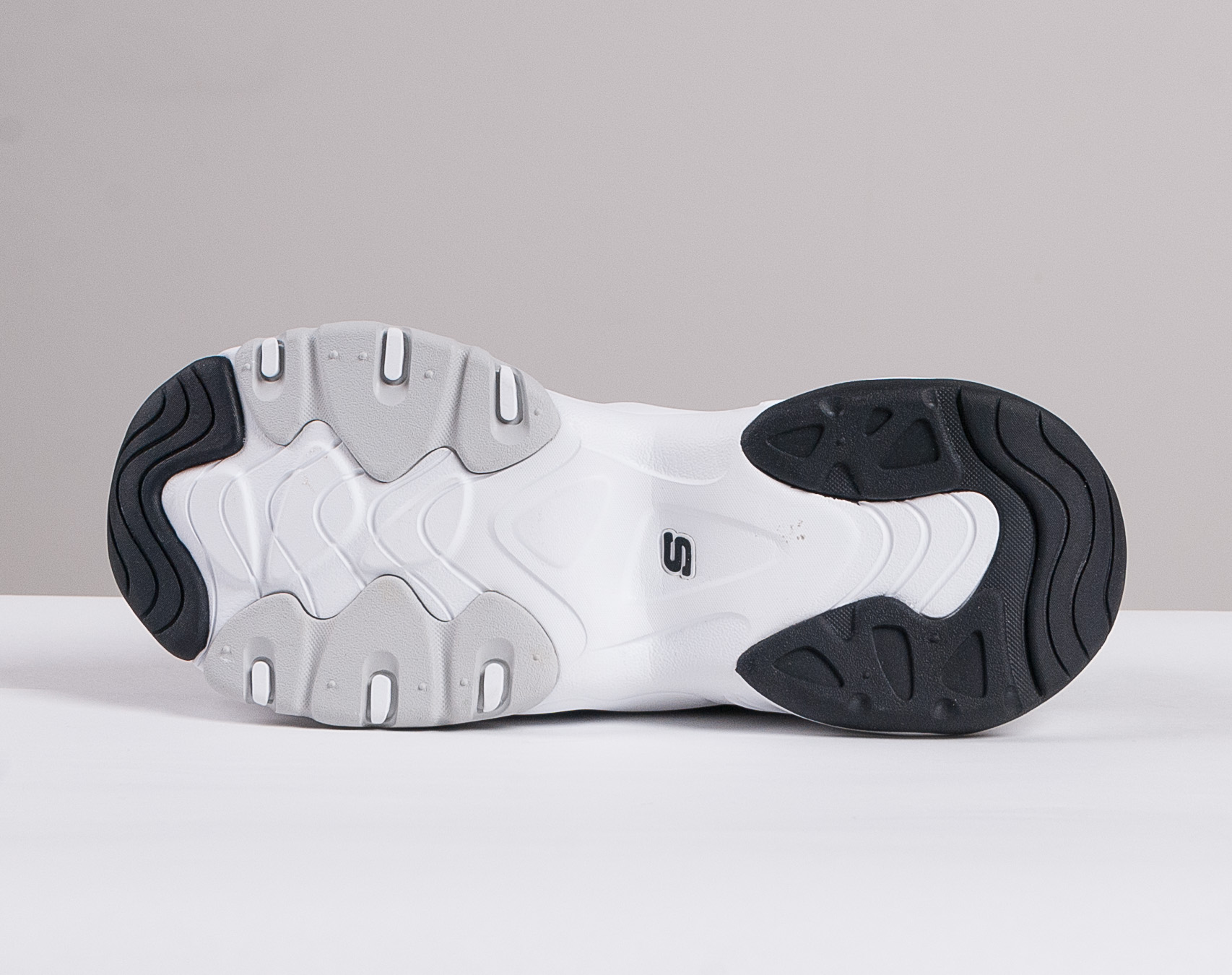 Dámské Boty Skechers D'Lites 3.0 Stride Ahead 12956 BKW Black/White