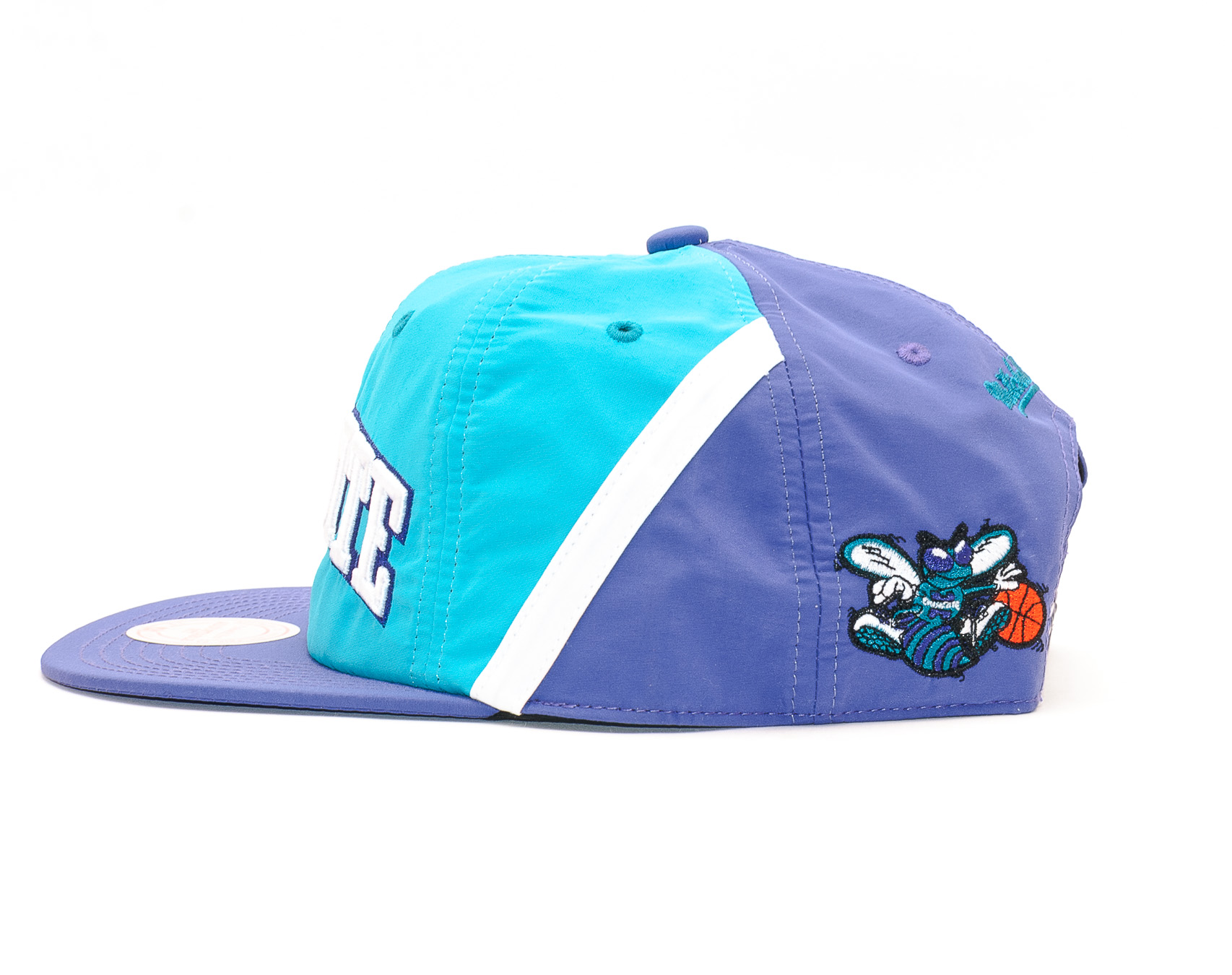 Kšiltovka Mitchell & Ness Charlotte Hornets Anorak Light Blue/Purple Snapback