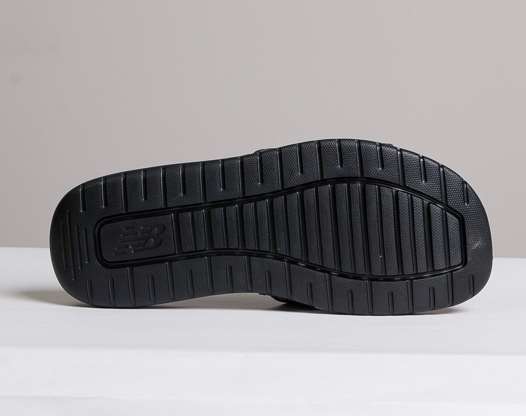 Pantofle pánské New Balance SDL230BK Black/White