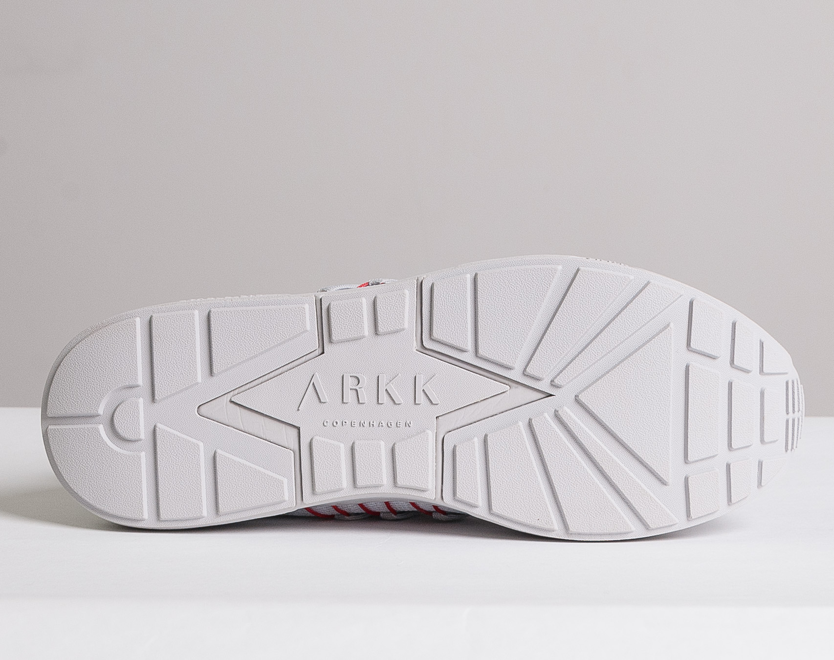 Boty ARKK Raven FG 2.0 S-E15 Disrupted Light Grey Burnt Red ML1433-2240