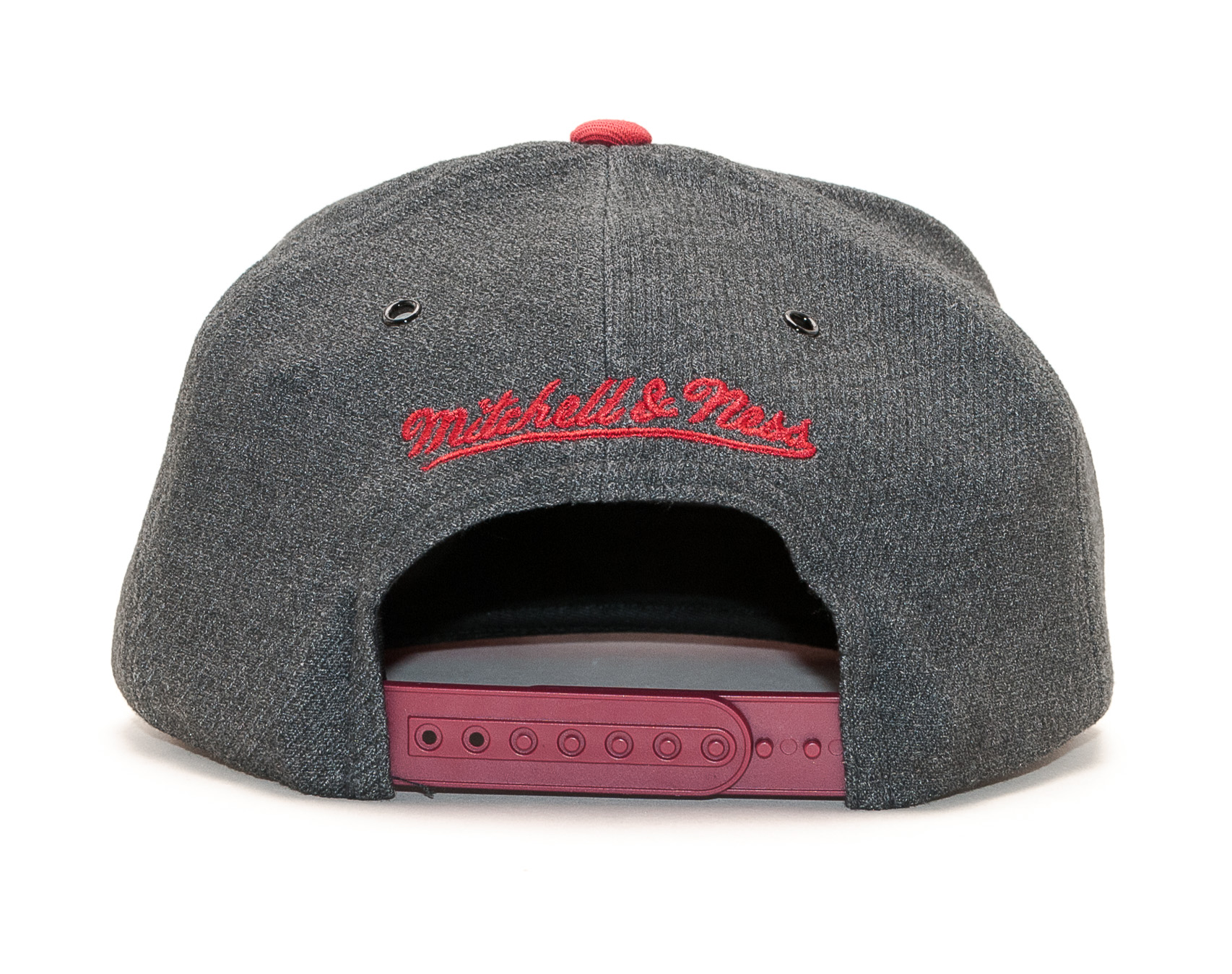 Kšiltovka Mitchell & Ness Miami Heat Hardwood Classic Woven Reflective Charcoal/Red Snapback