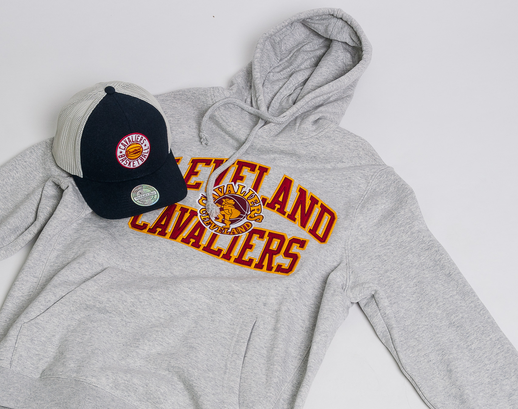 Mikina S Kapucí Mitchell & Ness Play Off Win Hoody Cleveland Cavaliers Grey