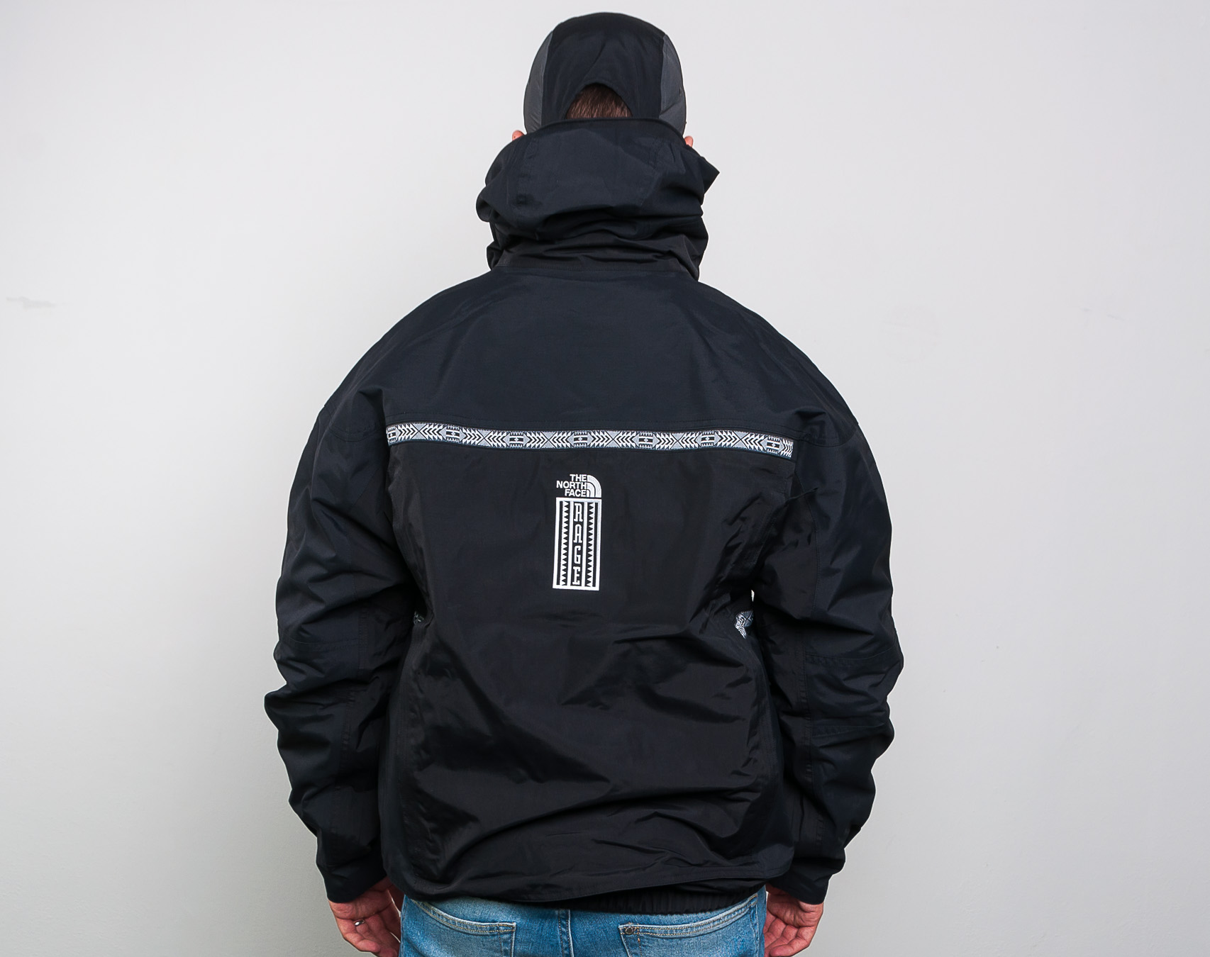 Bunda pánská The North Face 92 Retro Rage Rain Black