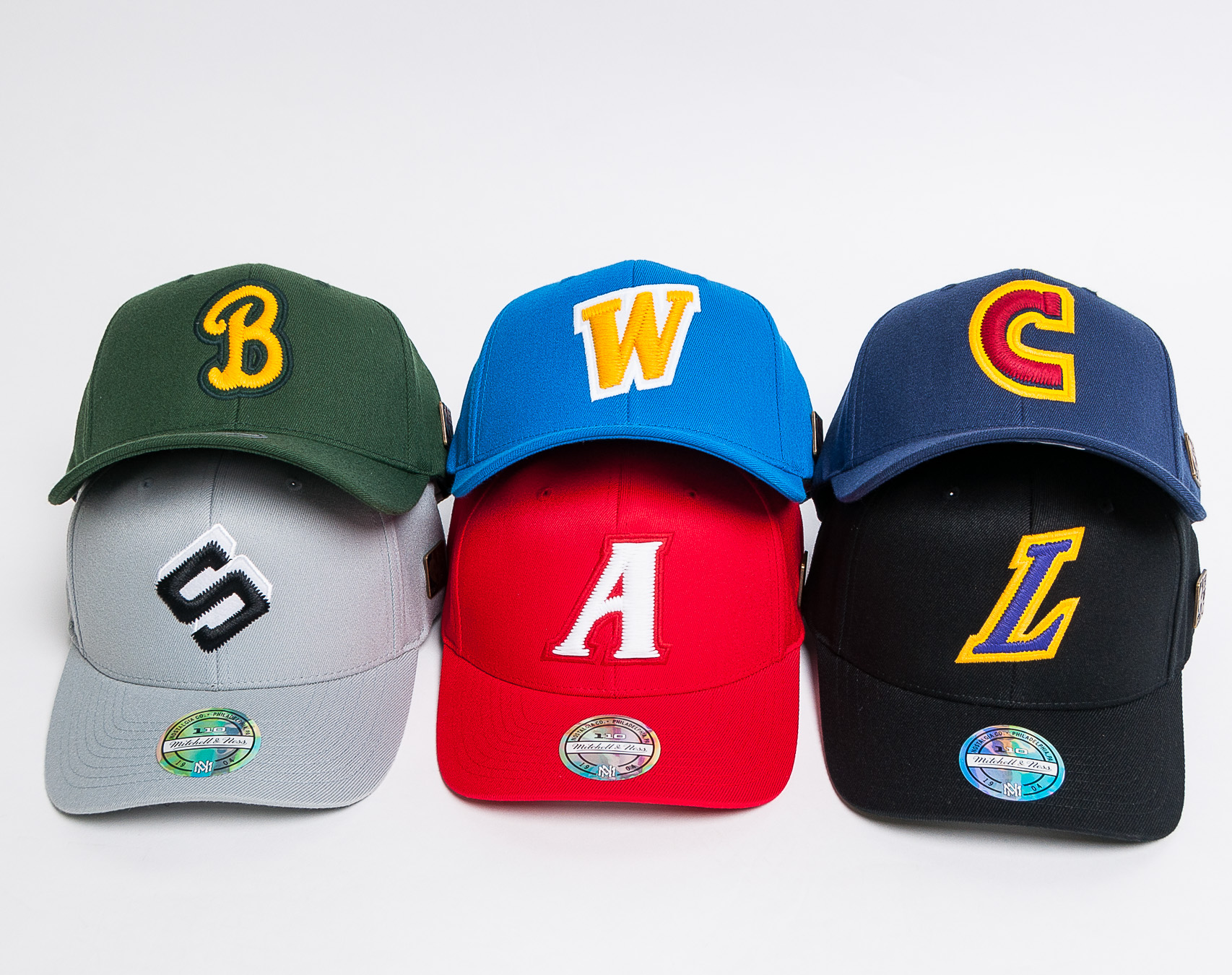 Kšiltovka Mitchell & Ness Cleveland Cavaliers Hardwood Classic Freshman 110 Curved Navy Snapback